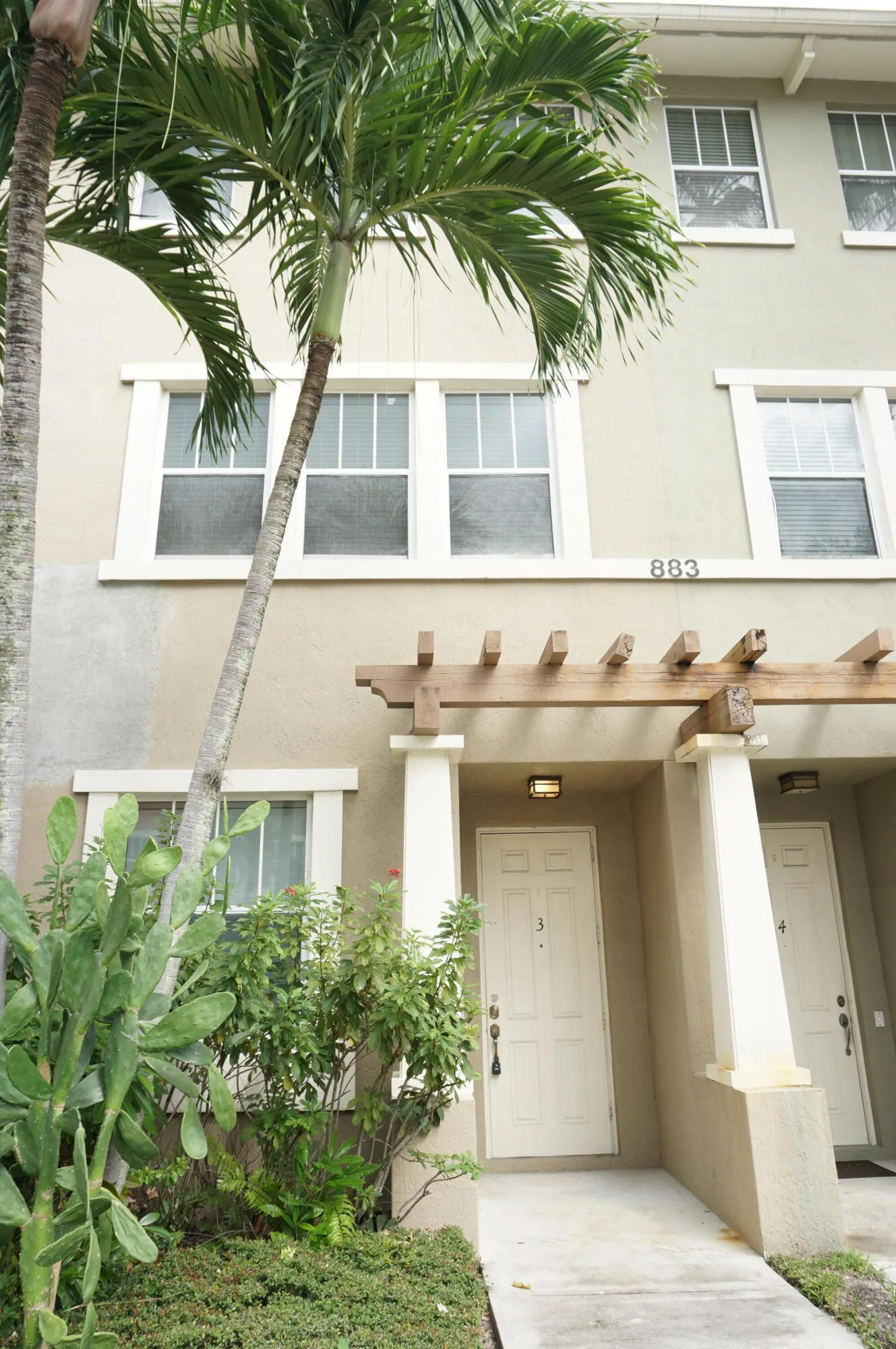 883 Millbrae Court, #3