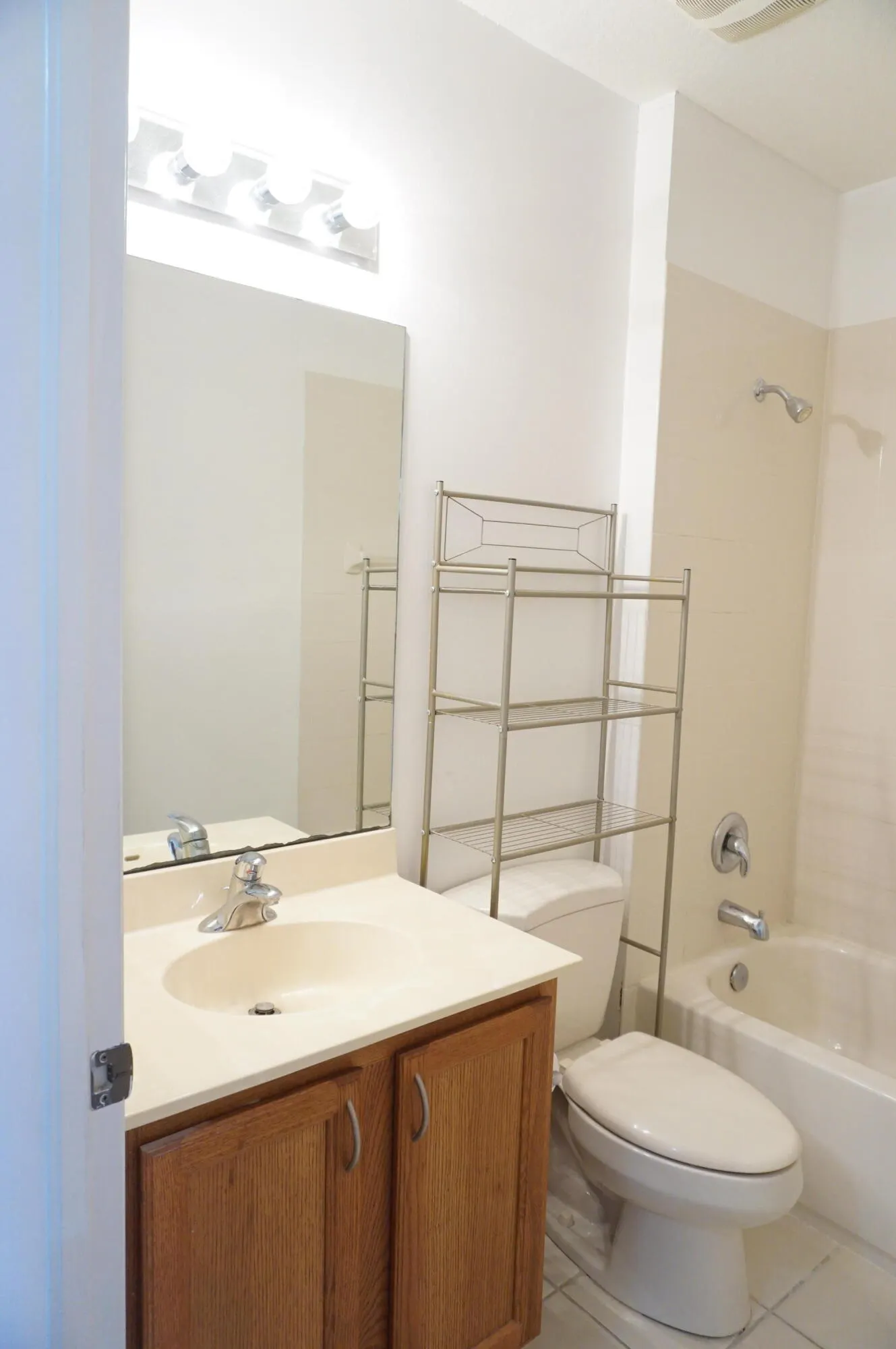 883 Millbrae Court, #3
