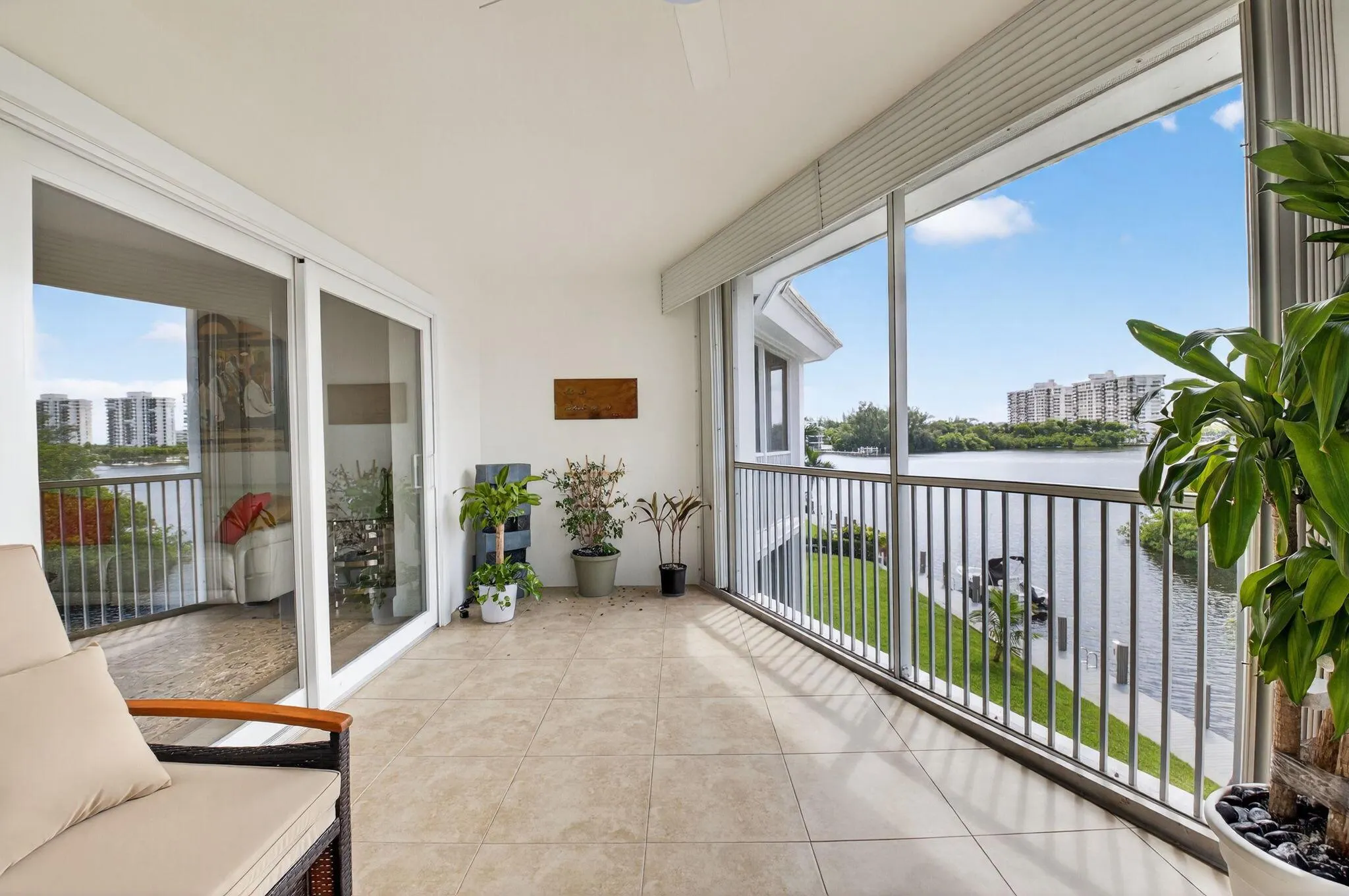 700 NE Harbour Ter 3240 Terrace, #0