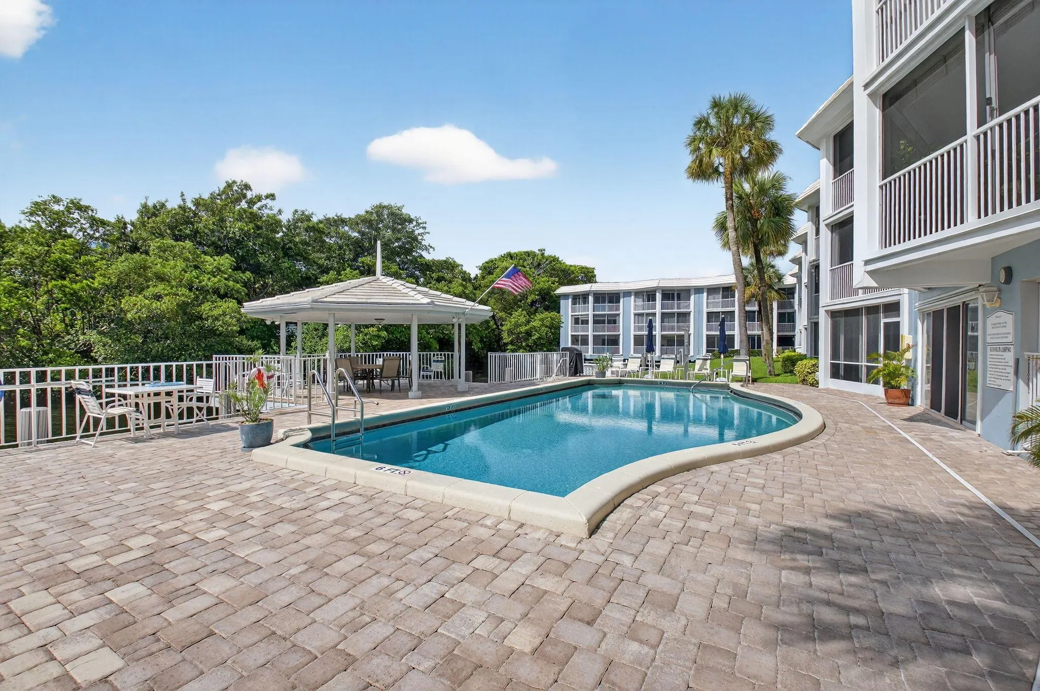 700 NE Harbour Ter 3240 Terrace, #0