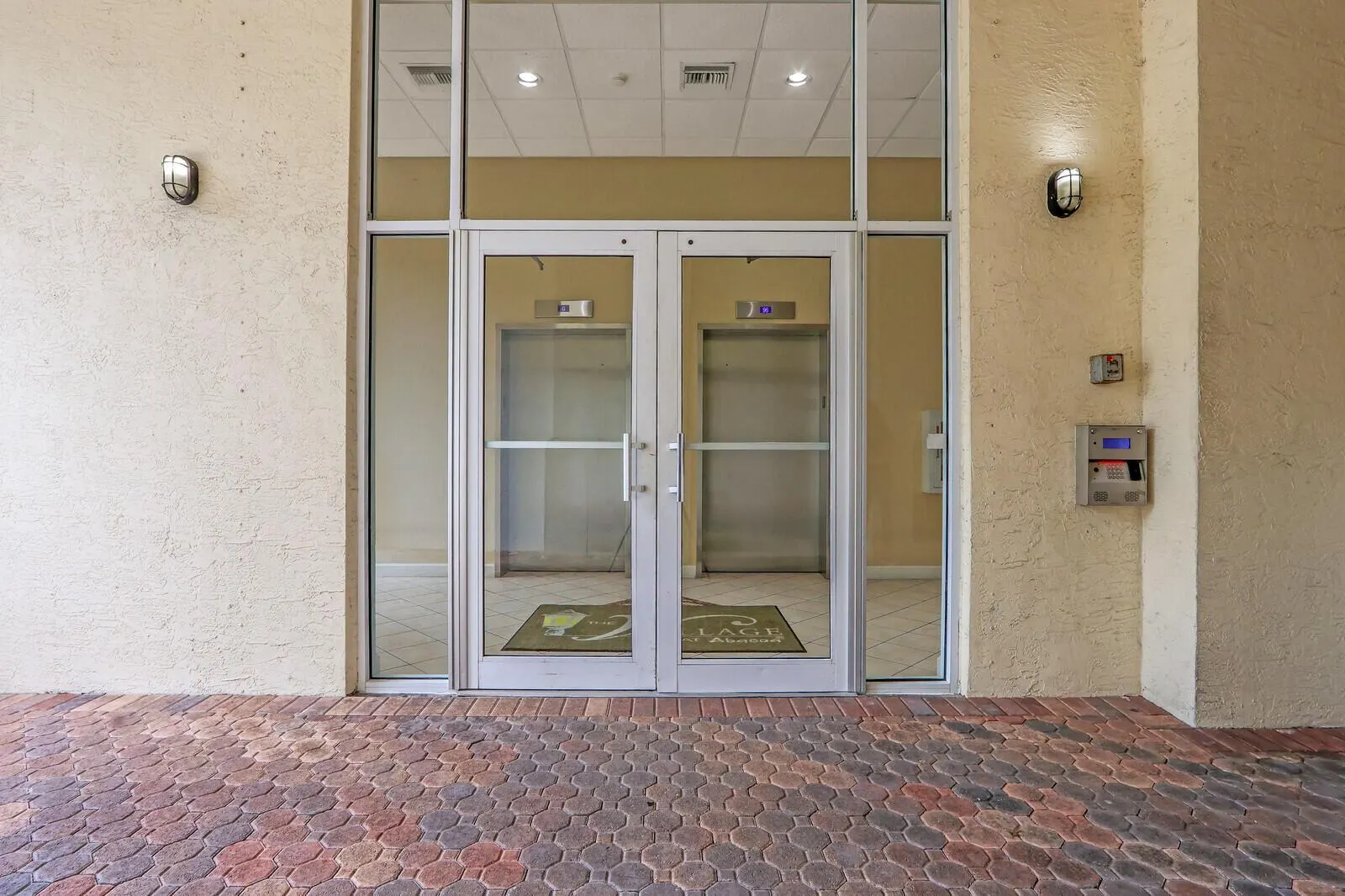 1155 Main Street, #216