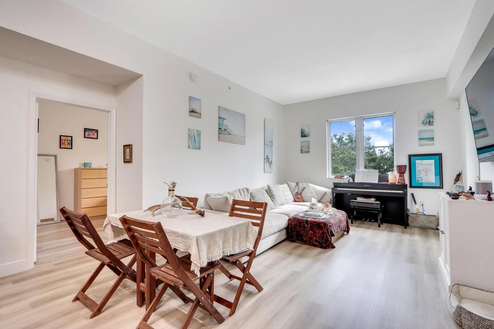 1155 Main Street, #216
