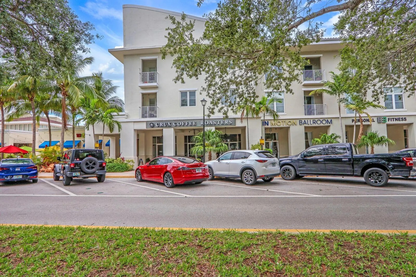 1155 Main Street, #216