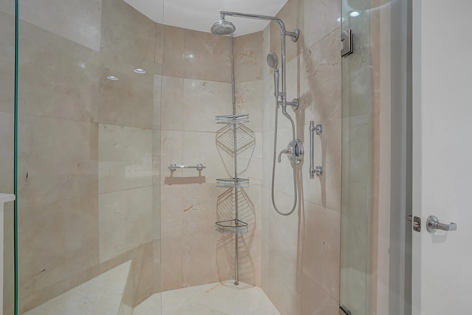 3630 Gardens Parkway, #901c