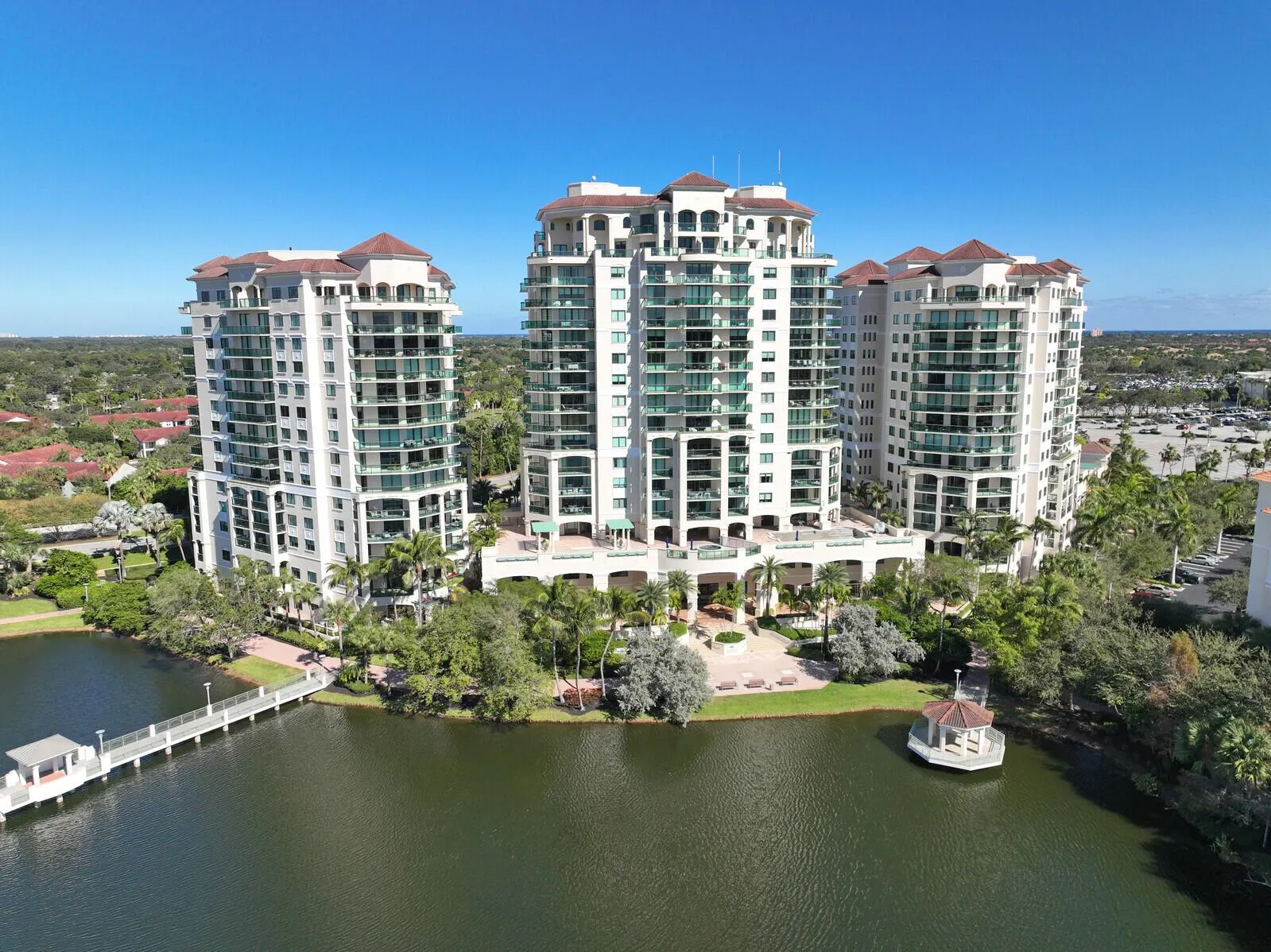 3630 Gardens Parkway, #901c