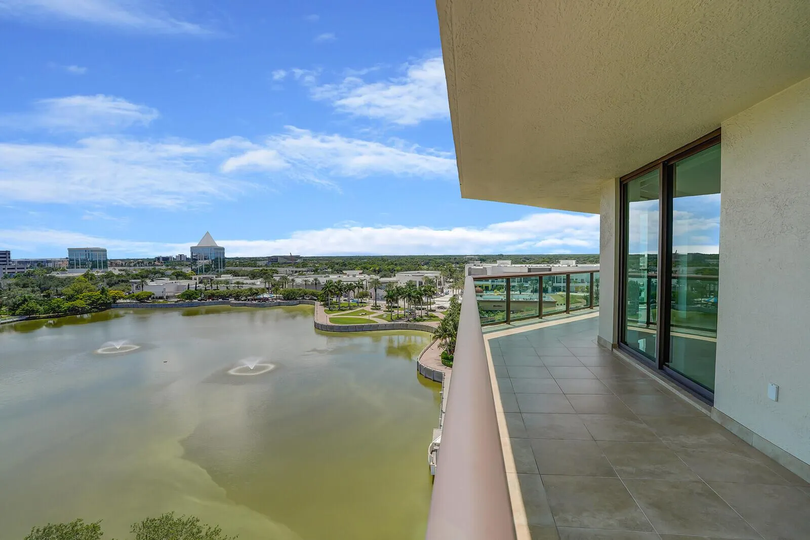 3630 Gardens Parkway, #901c