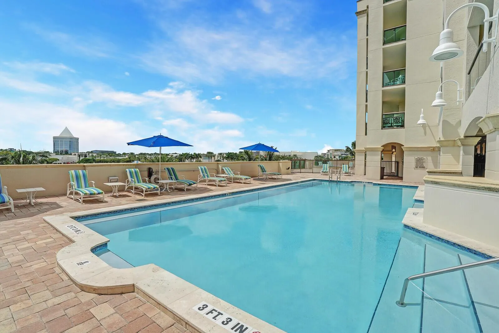 3630 Gardens Parkway, #901c