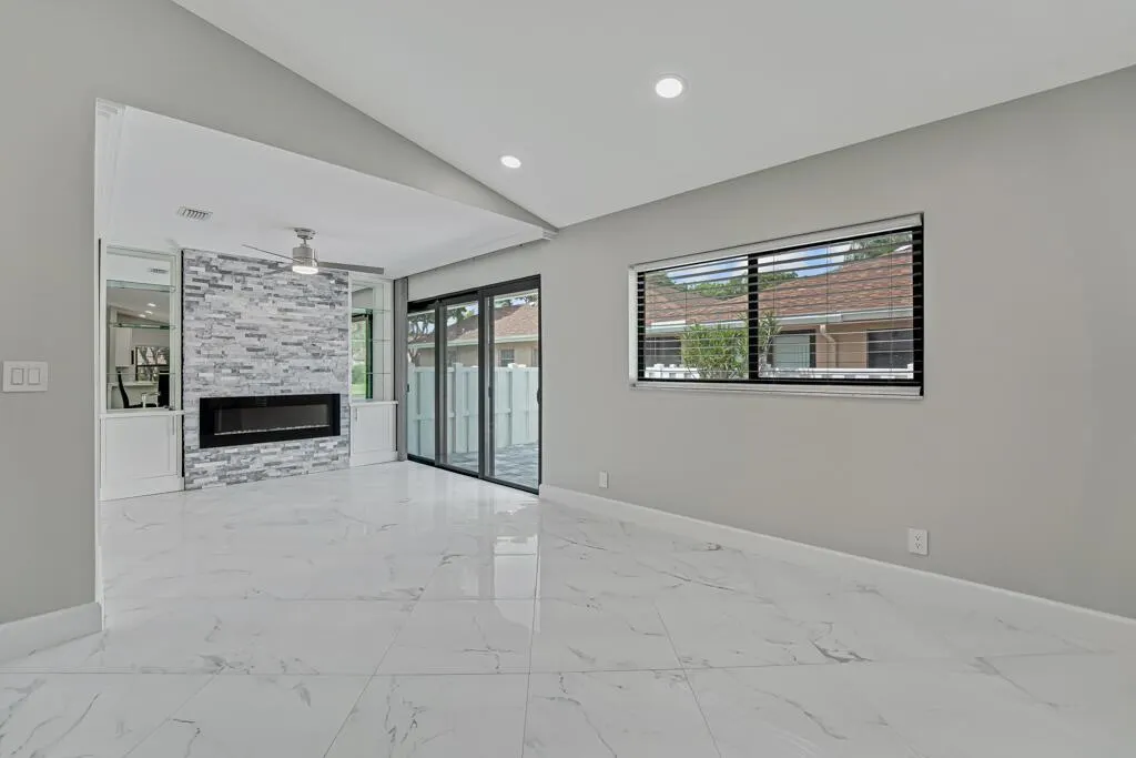 8216 Sweetbriar Way