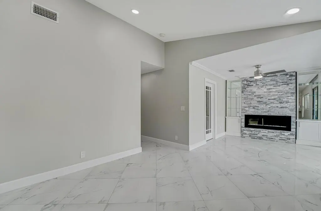 8216 Sweetbriar Way