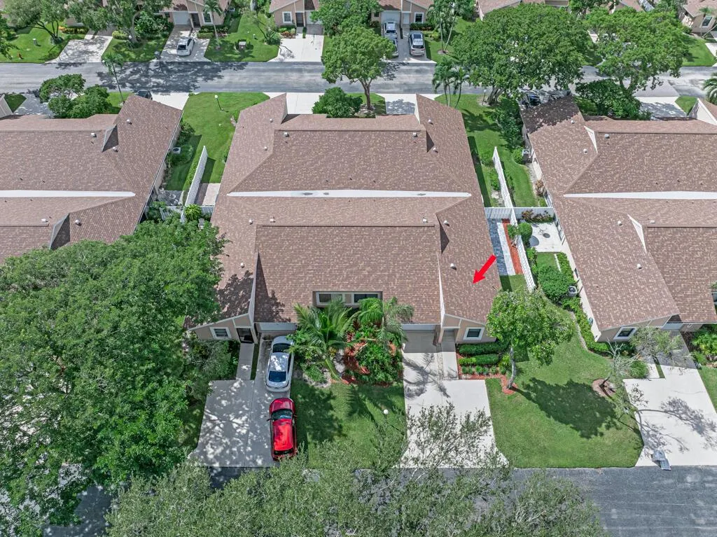 8216 Sweetbriar Way