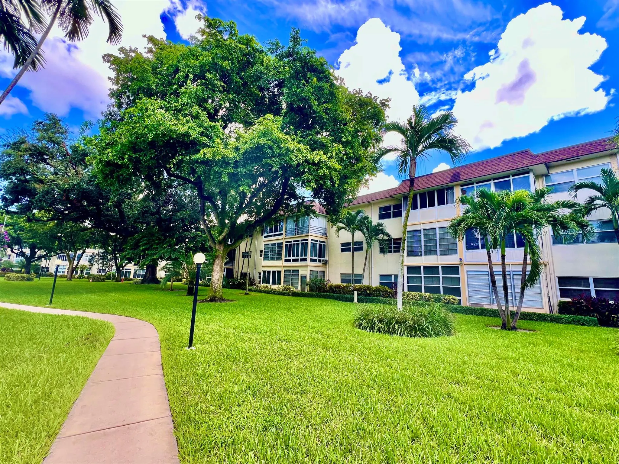 5141 W Oakland Park Boulevard, #201