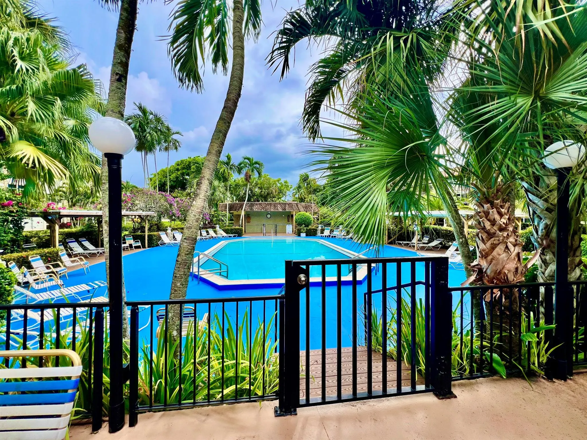 5141 W Oakland Park Boulevard, #201