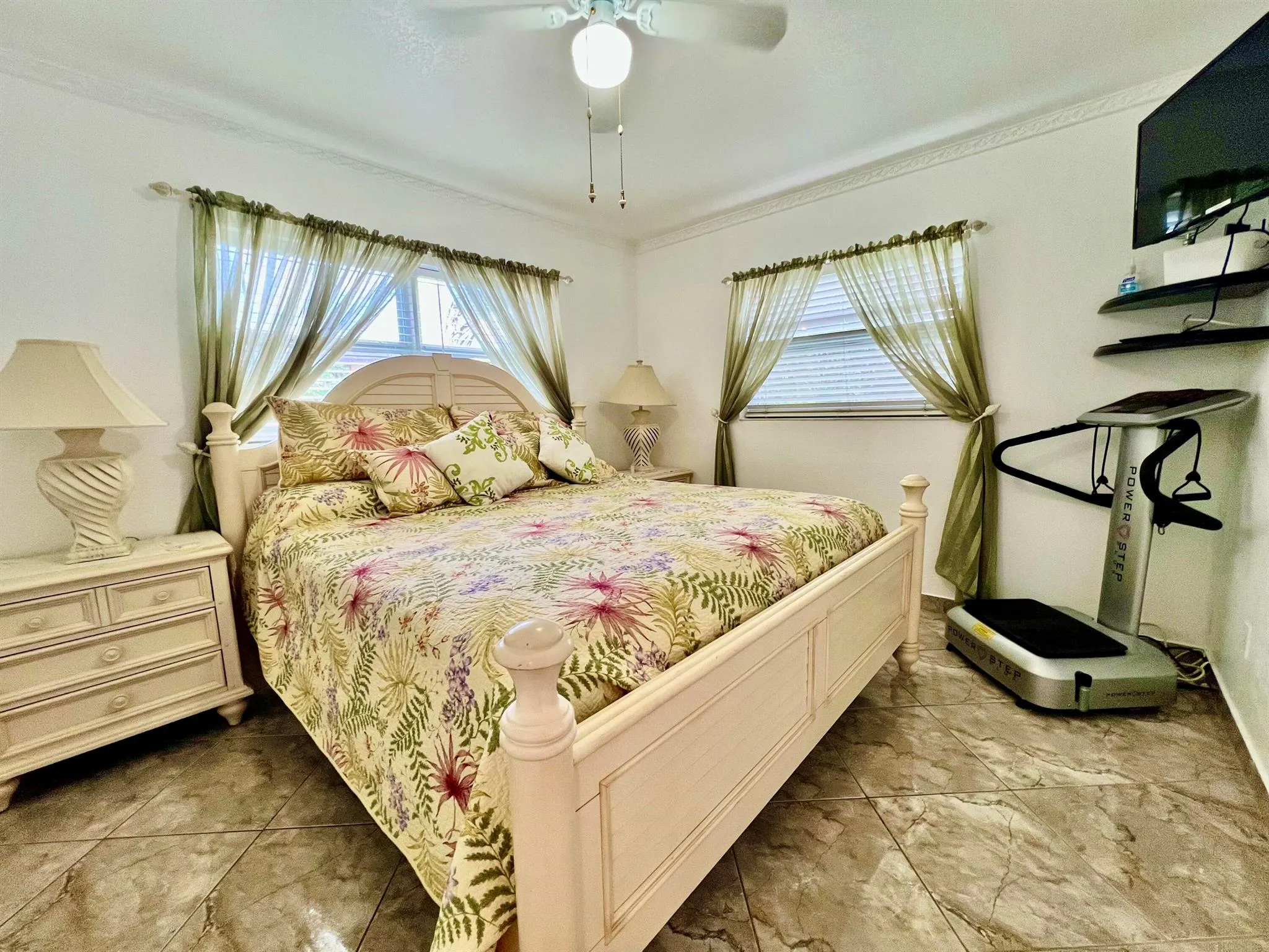 5141 W Oakland Park Boulevard, #201