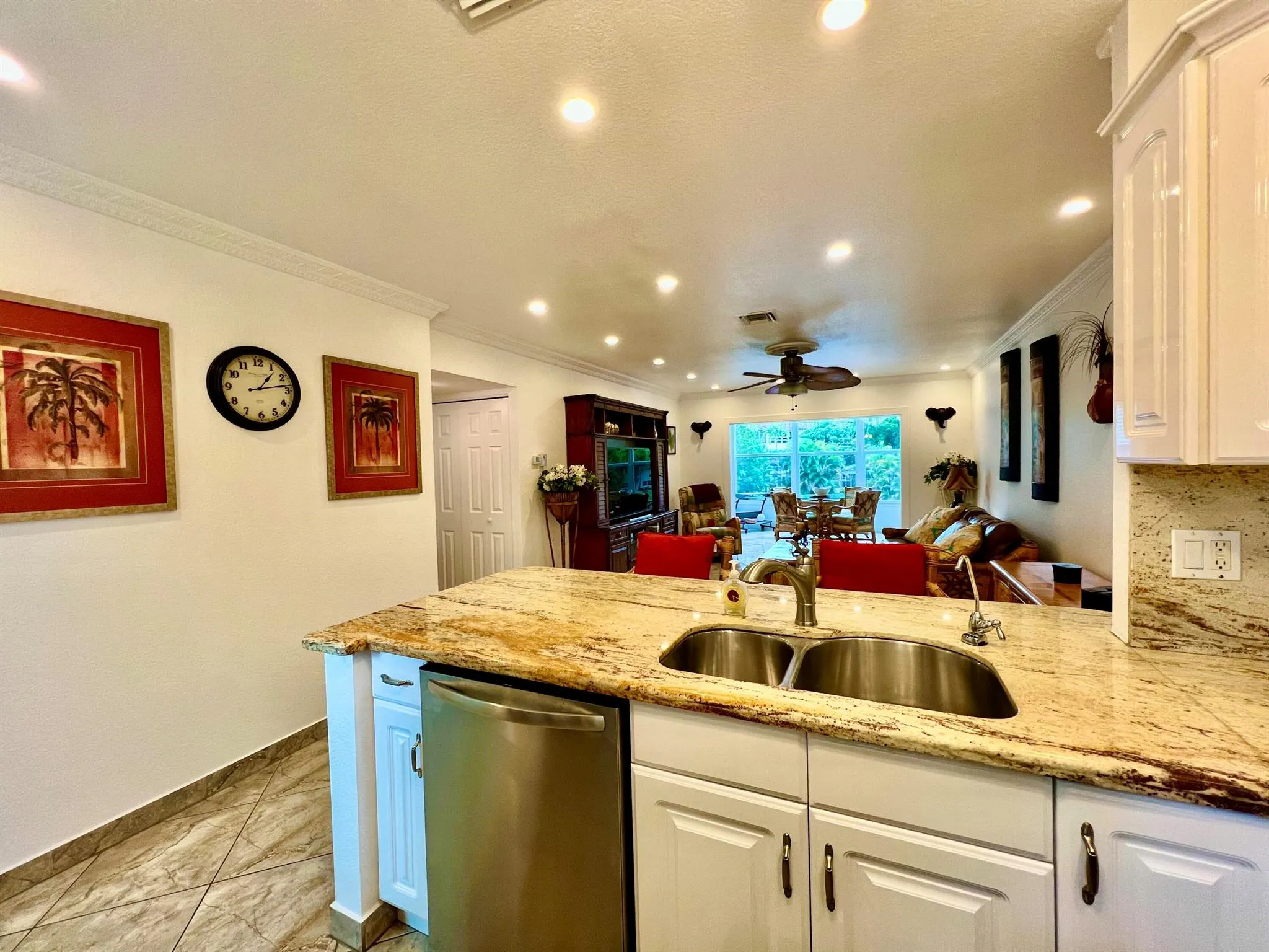 5141 W Oakland Park Boulevard, #201