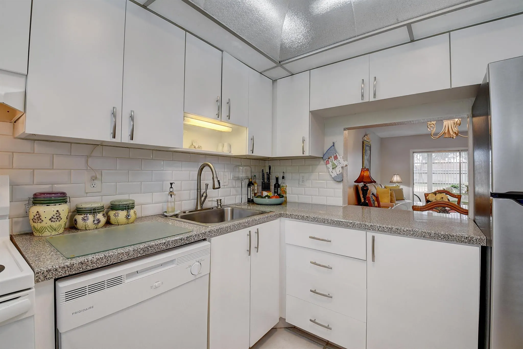 5 Abbey Lane, #108