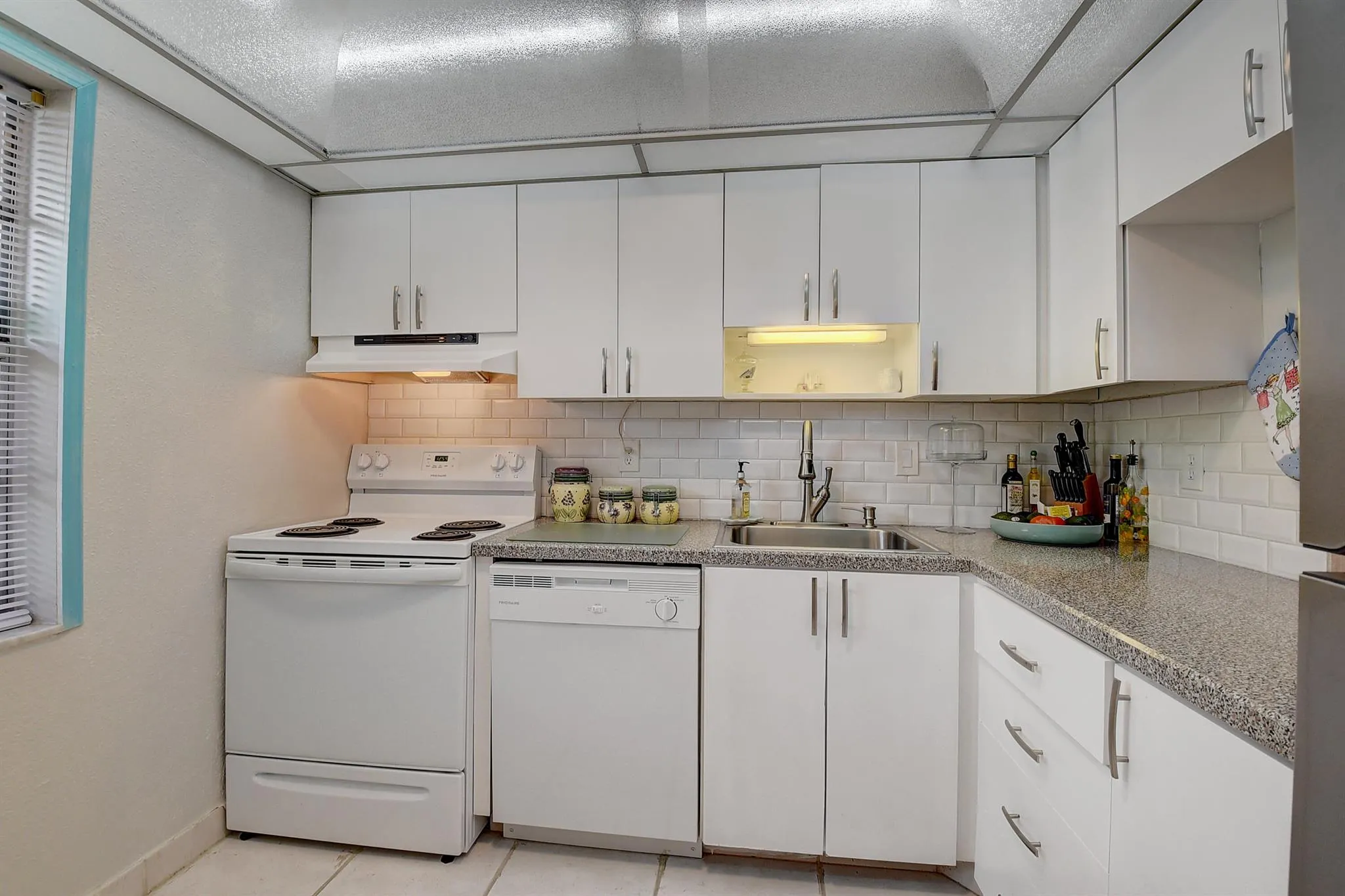 5 Abbey Lane, #108