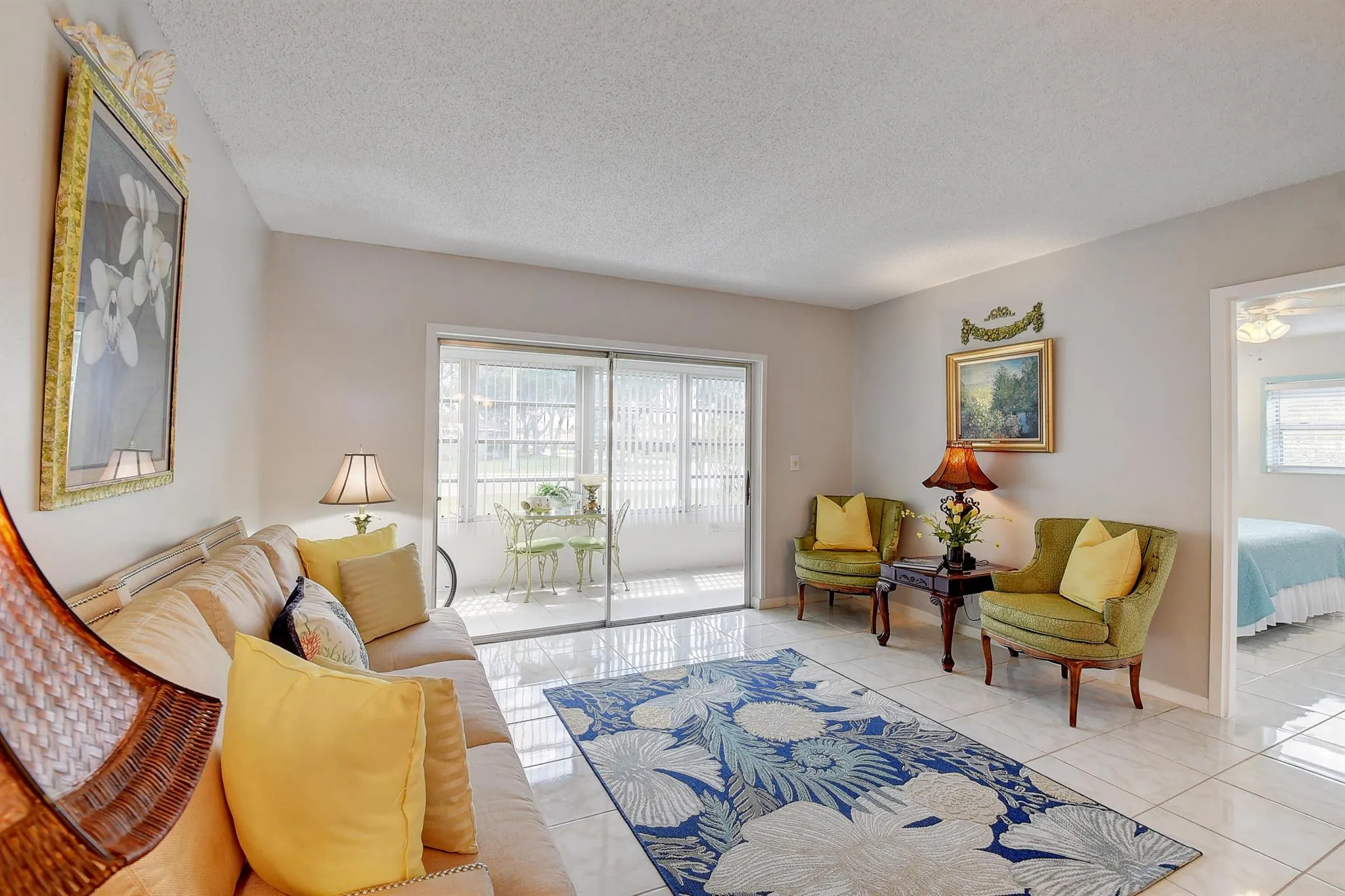 5 Abbey Lane, #108