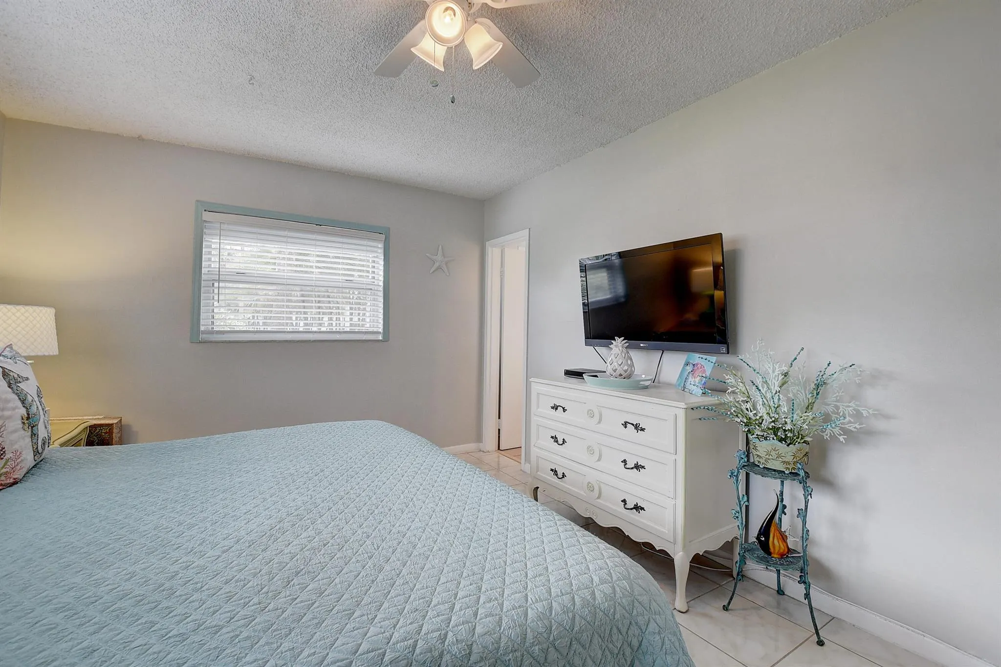 5 Abbey Lane, #108