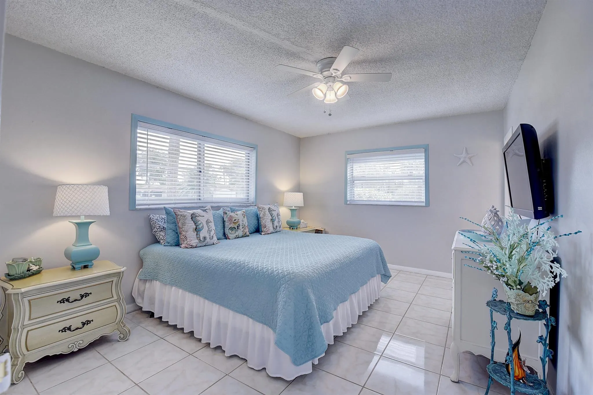 5 Abbey Lane, #108