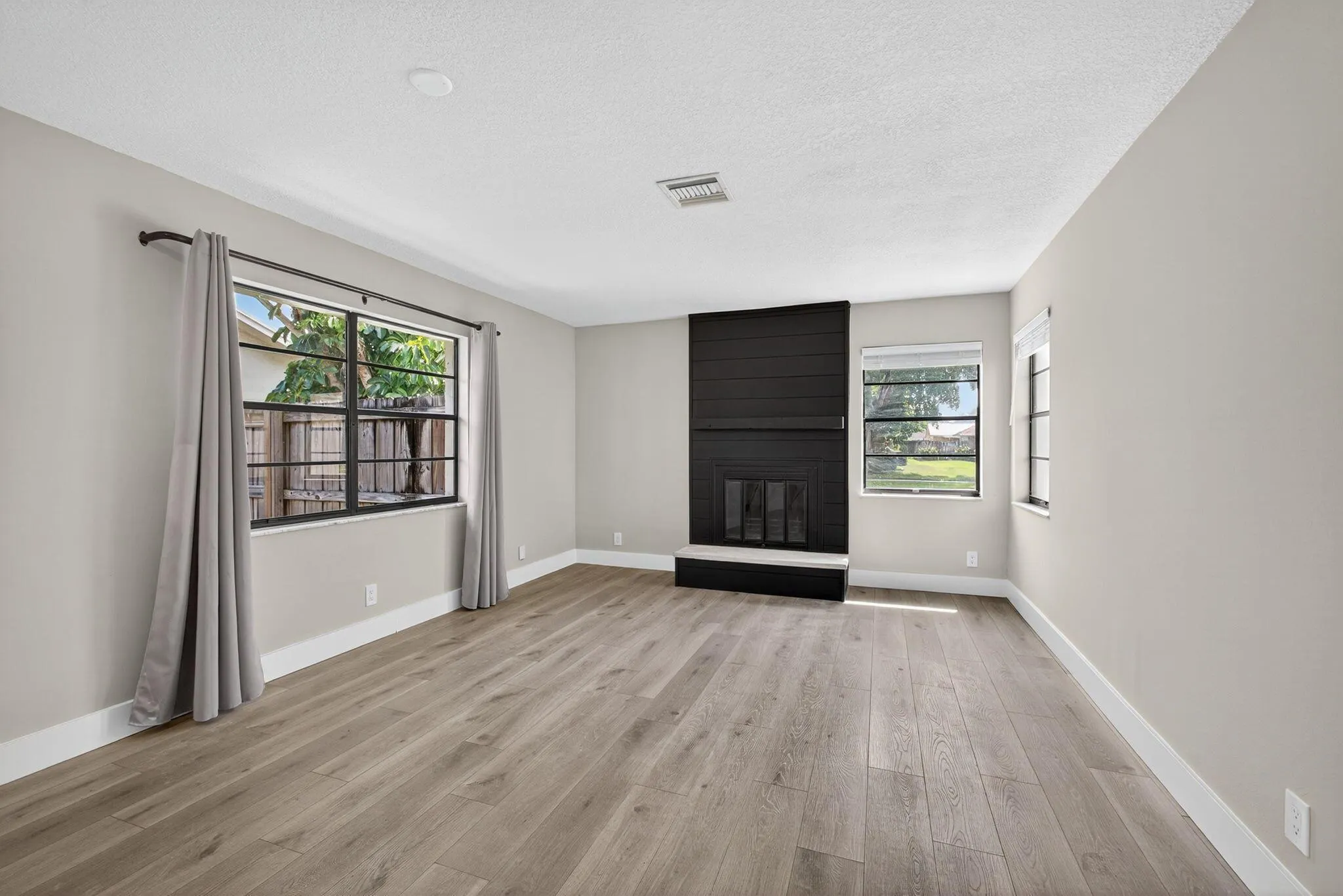 1202 Essex Drive