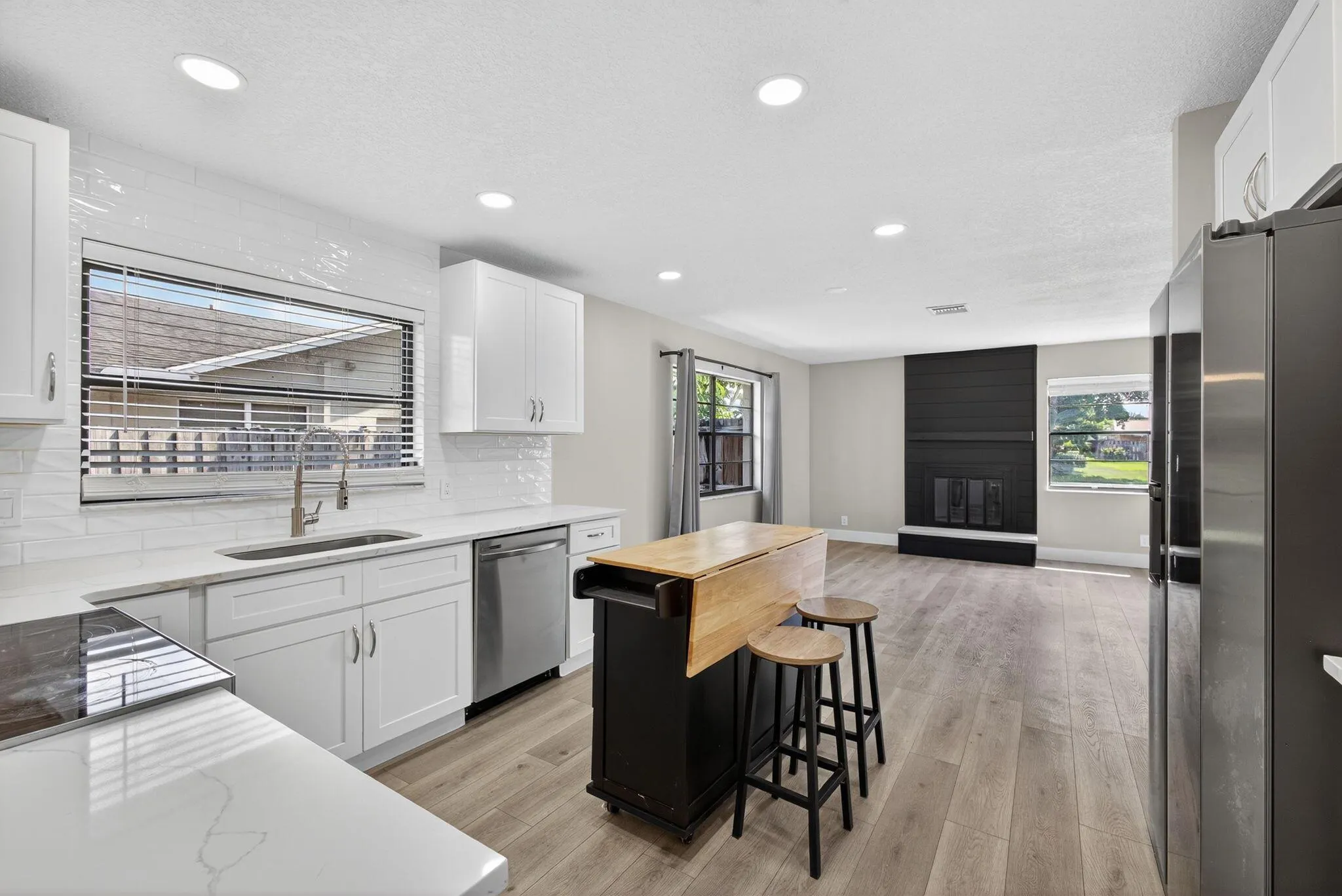 1202 Essex Drive