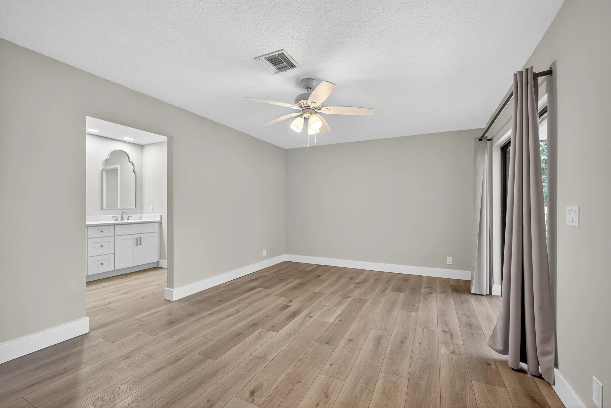 1202 Essex Drive