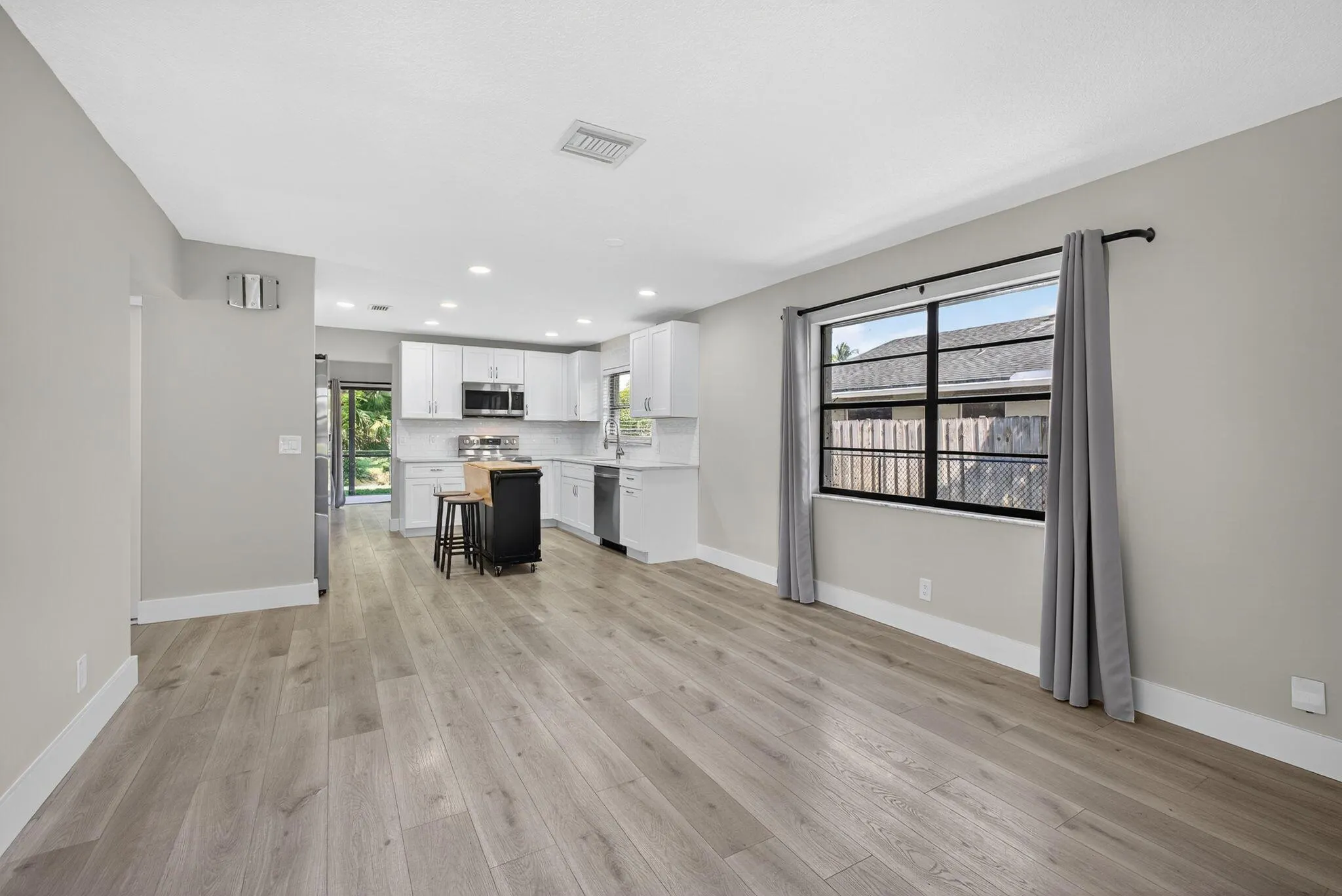 1202 Essex Drive