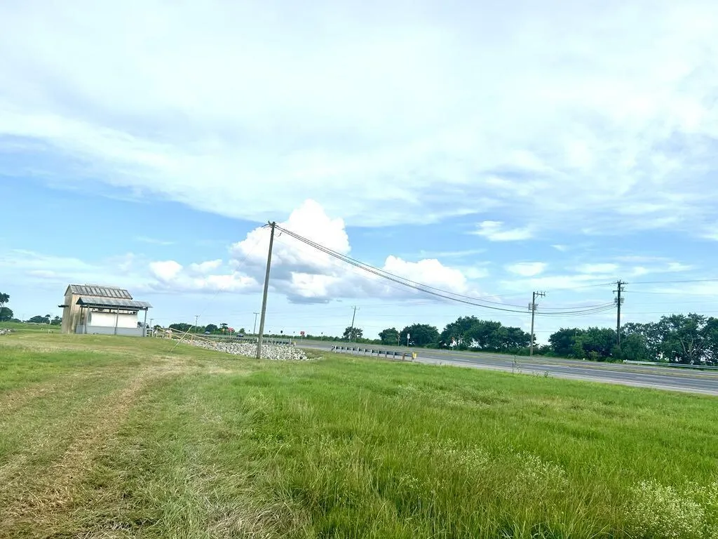 43591 N Us Highway 27