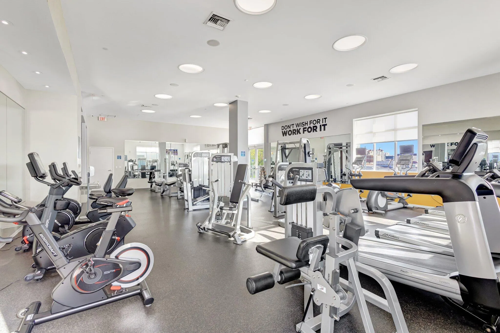 300 S Australian Avenue, #1208