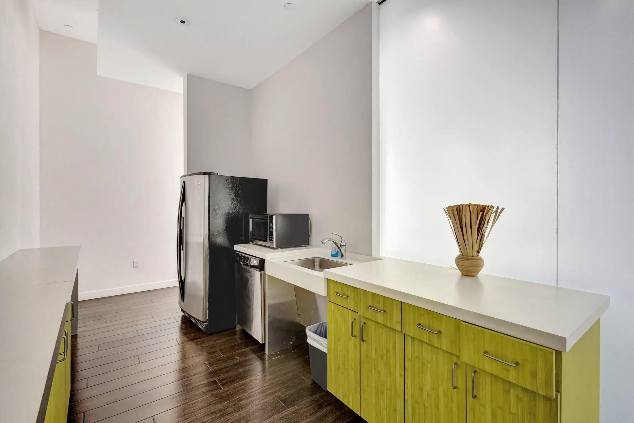 300 S Australian Avenue, #1208
