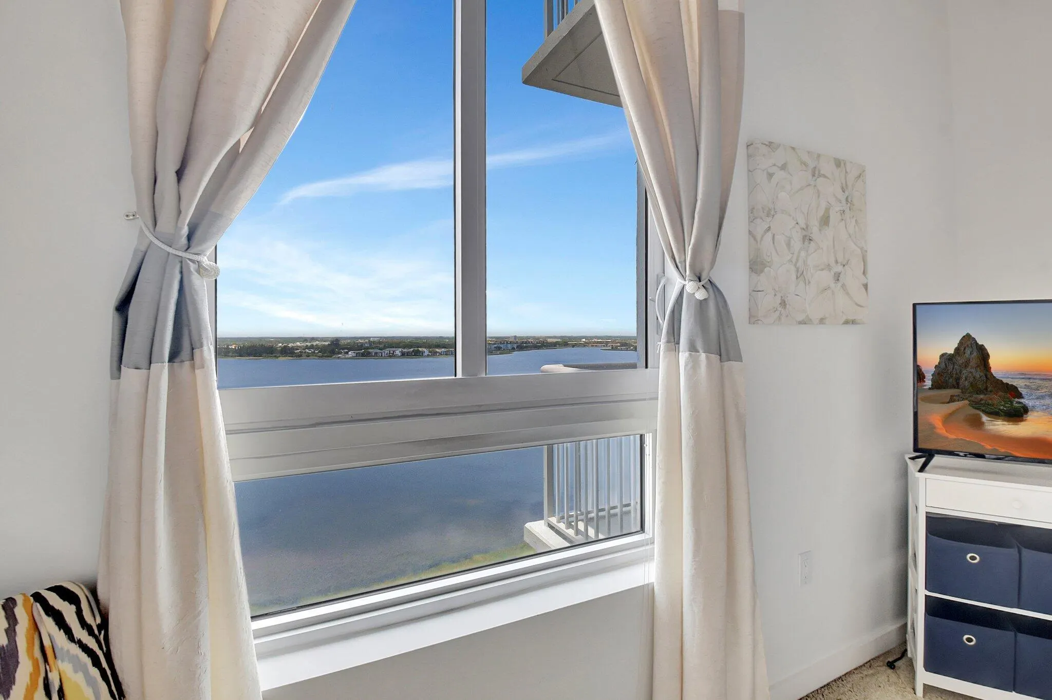 300 S Australian Avenue, #1208