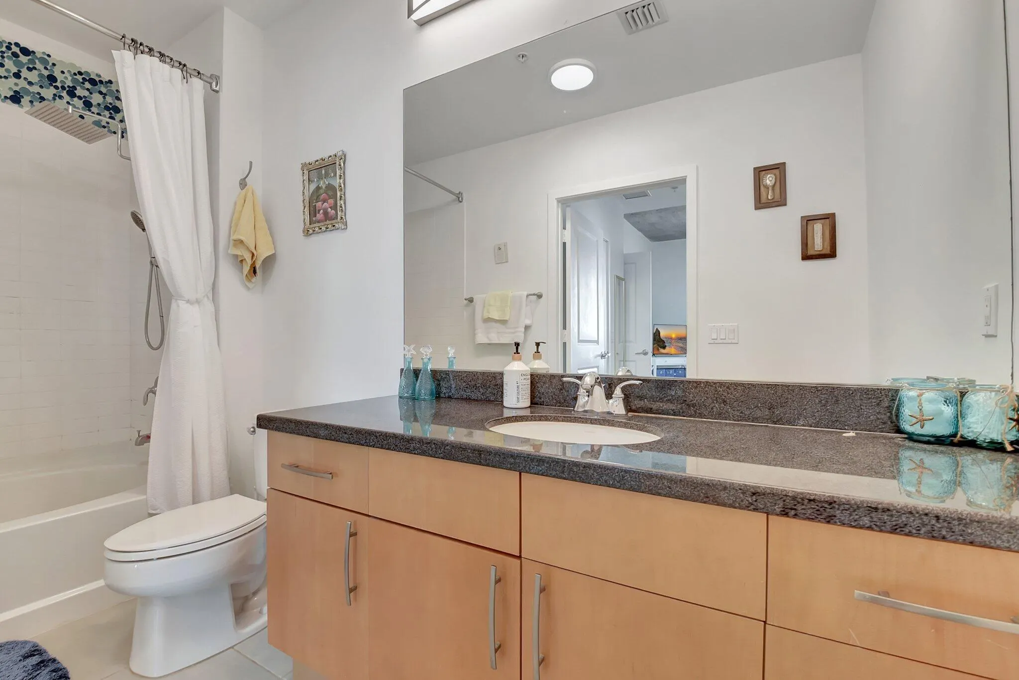 300 S Australian Avenue, #1208
