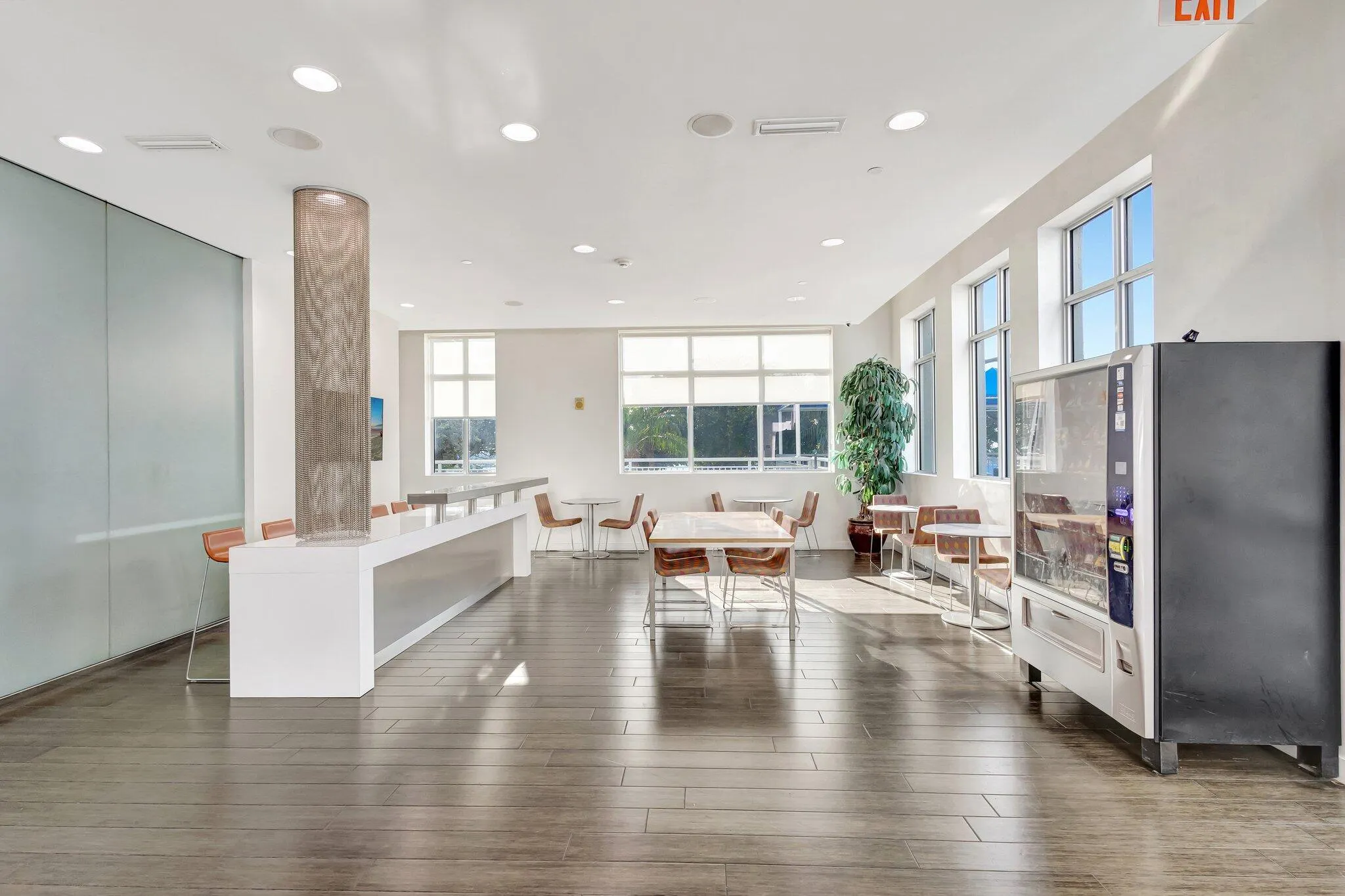 300 S Australian Avenue, #1208