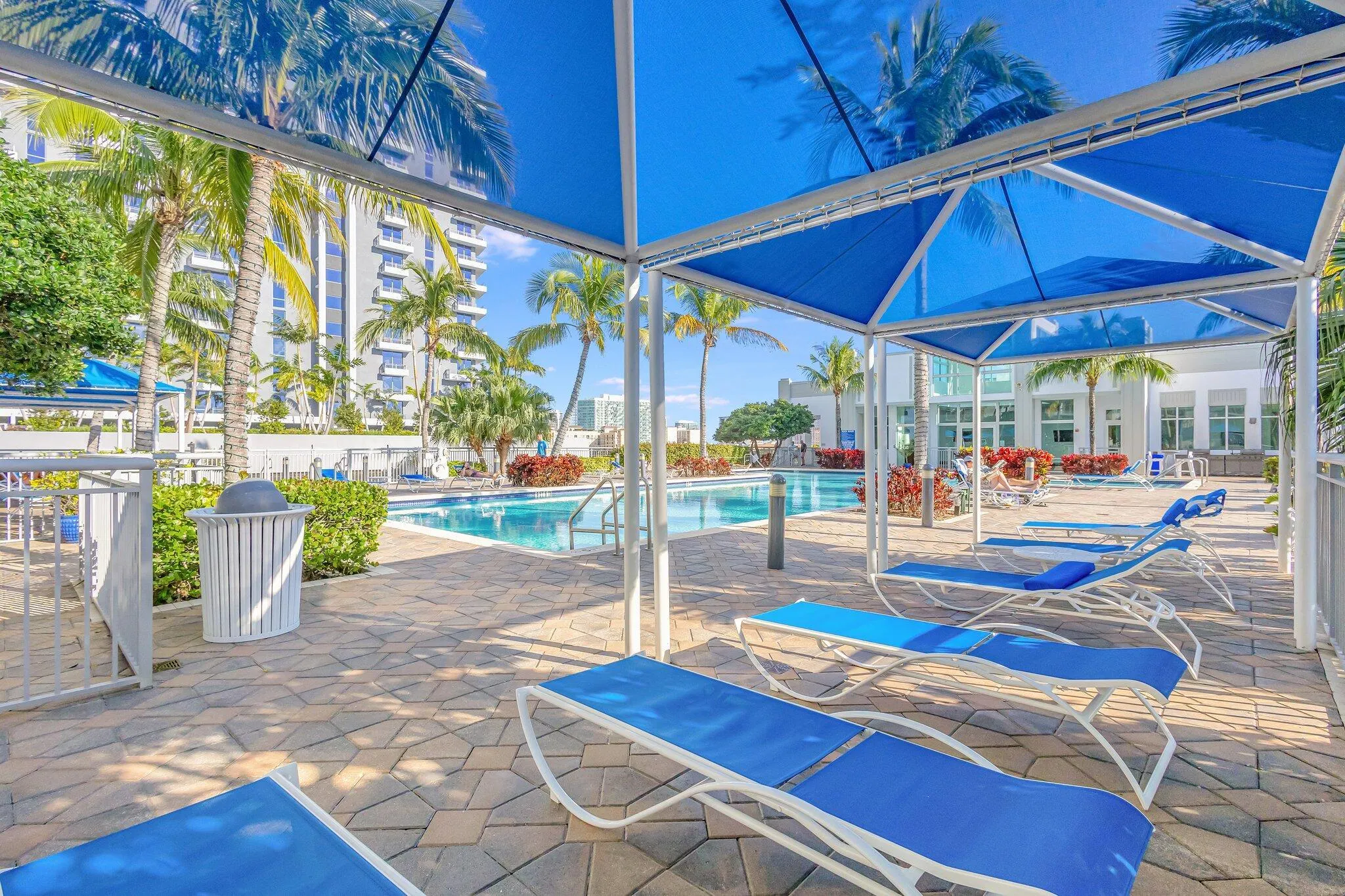 300 S Australian Avenue, #1208