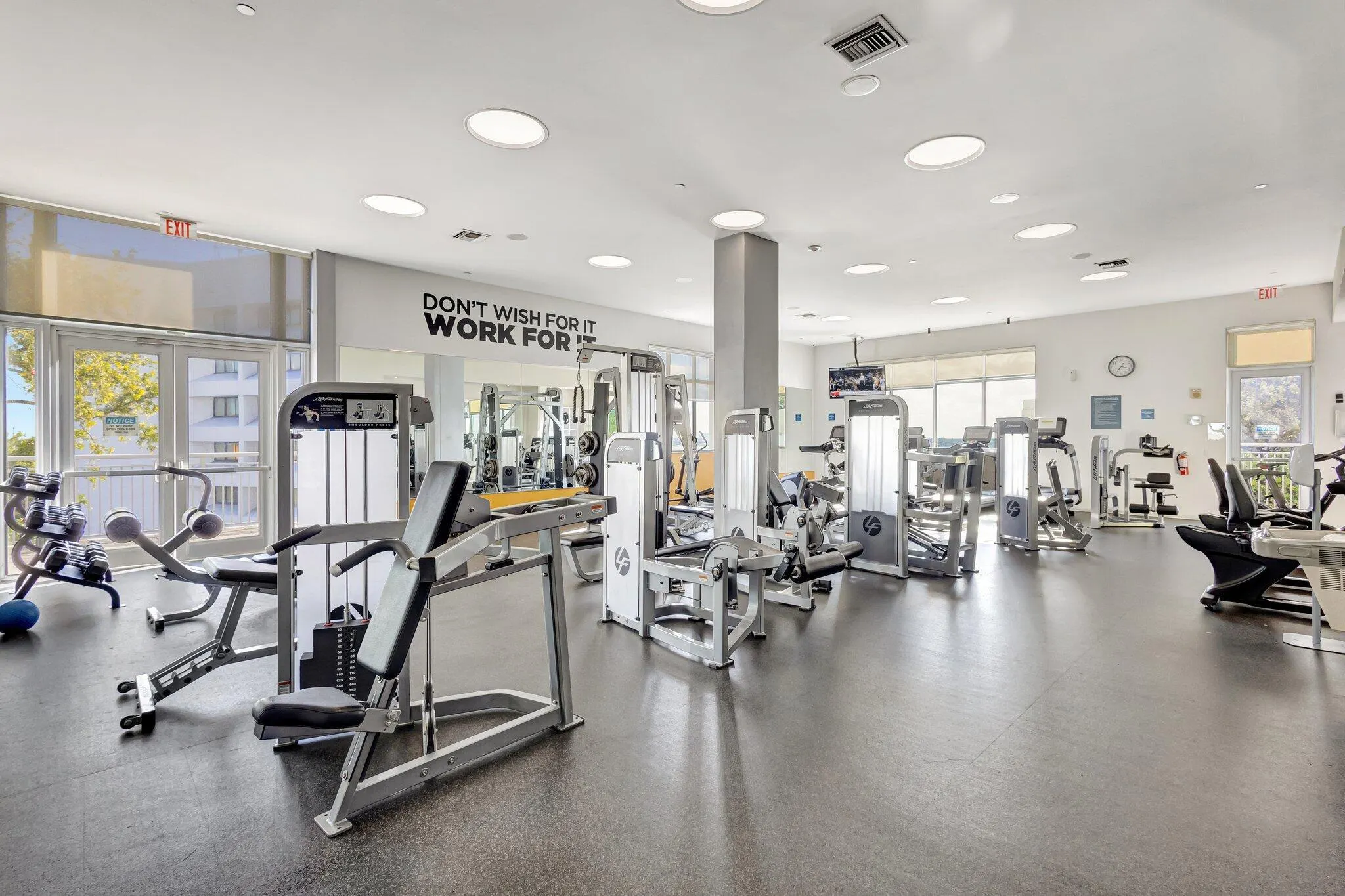 300 S Australian Avenue, #1208