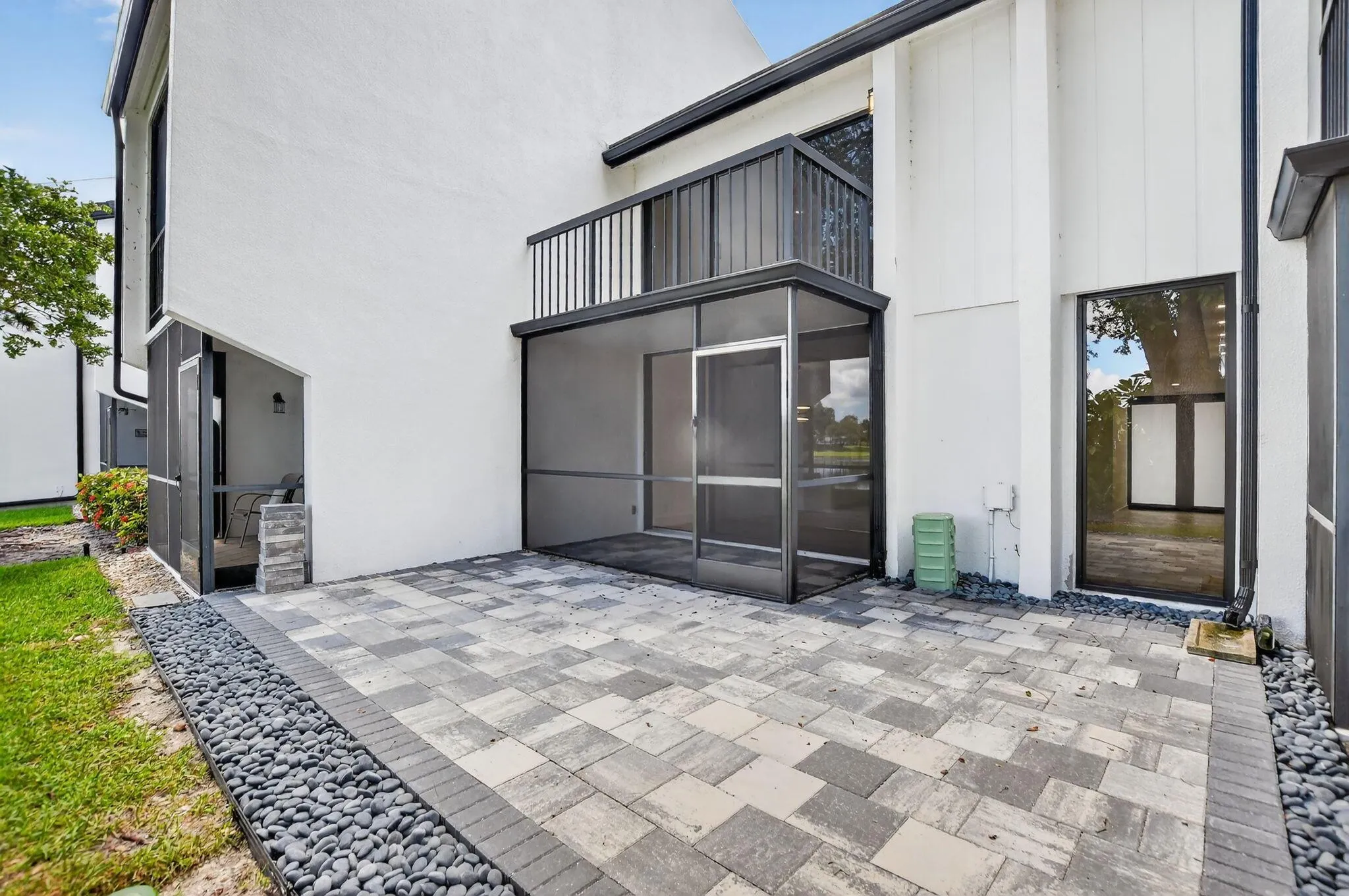 3402 Bridgewood Drive