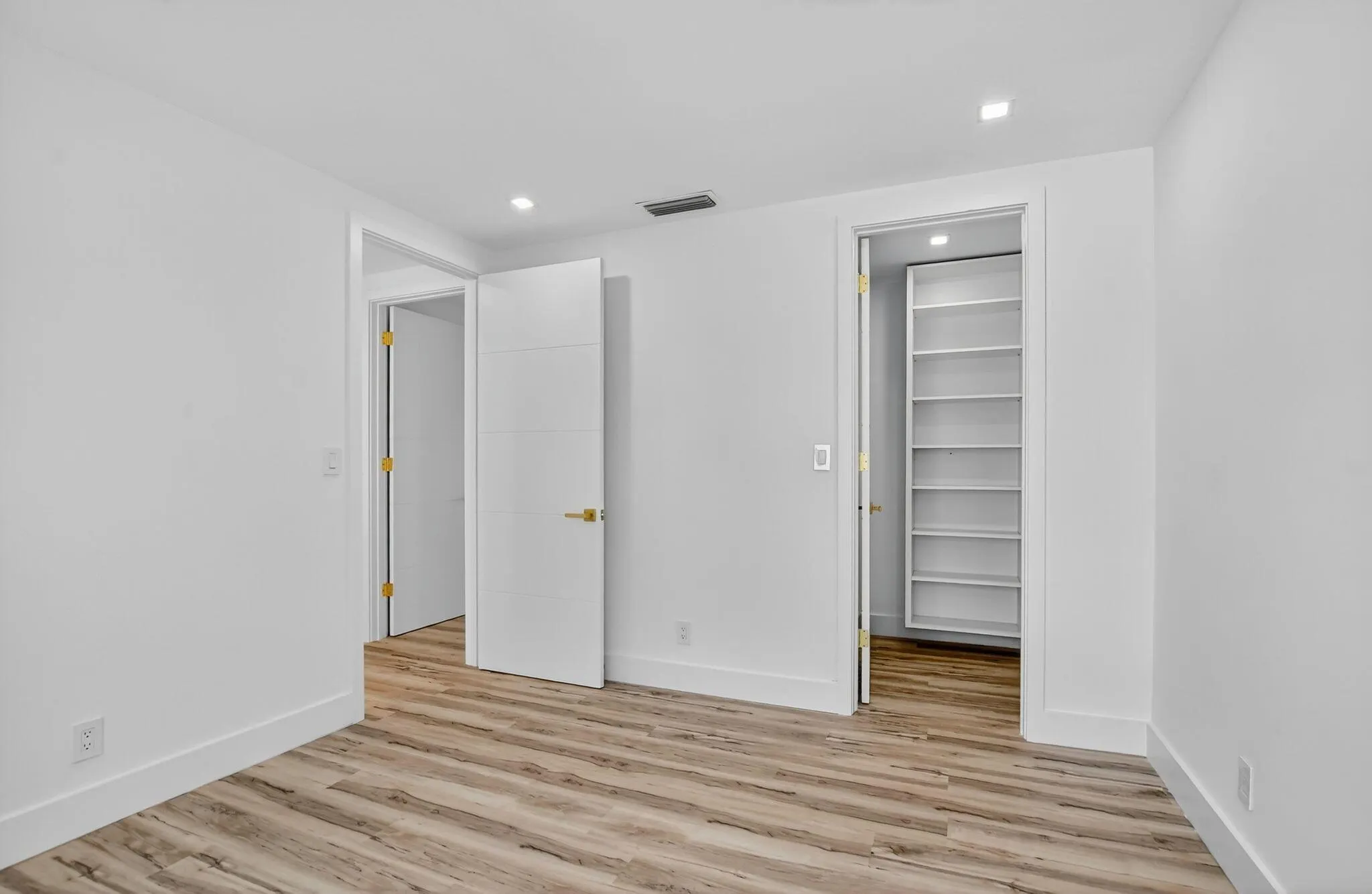 3402 Bridgewood Drive