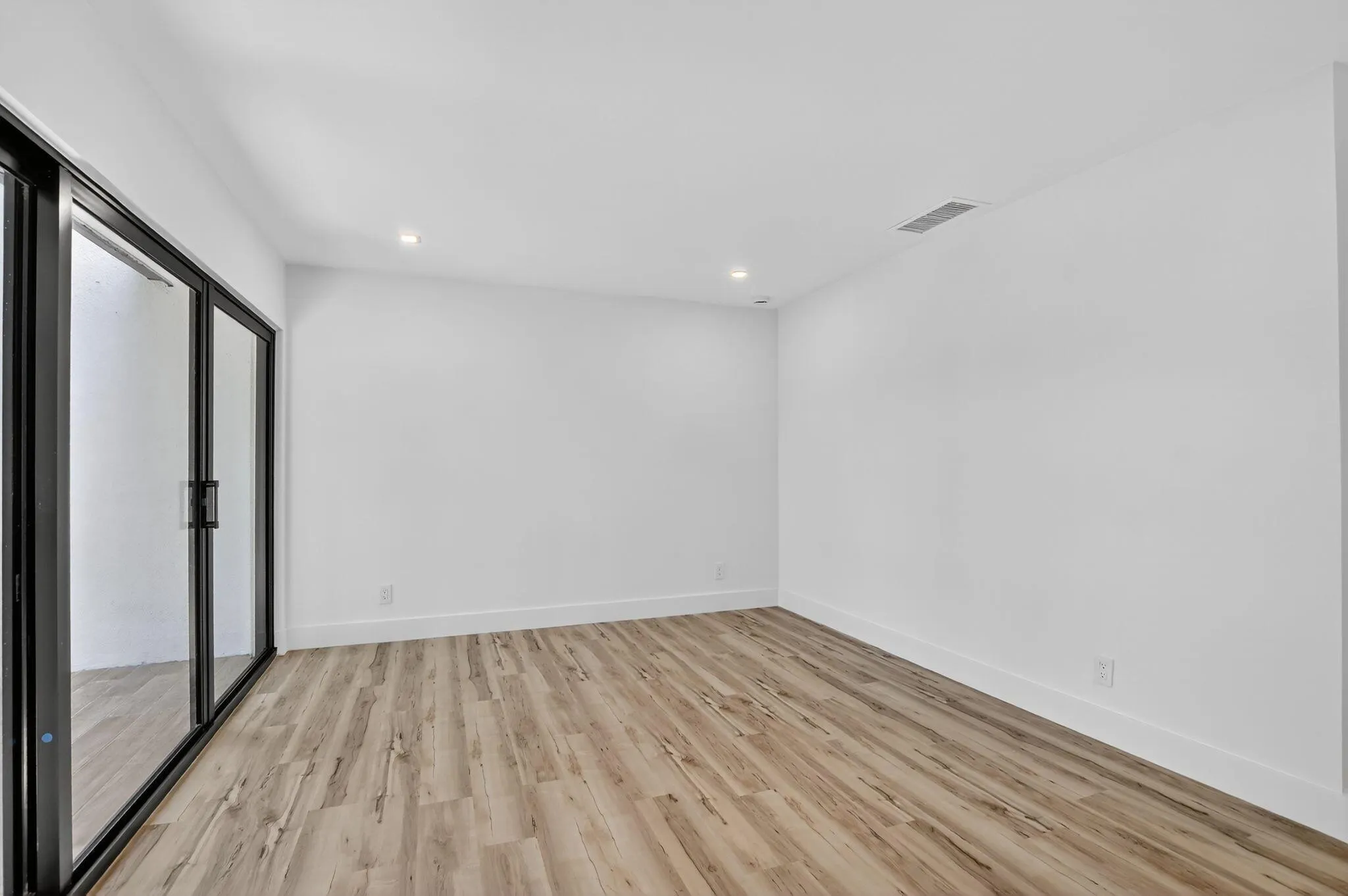 3402 Bridgewood Drive