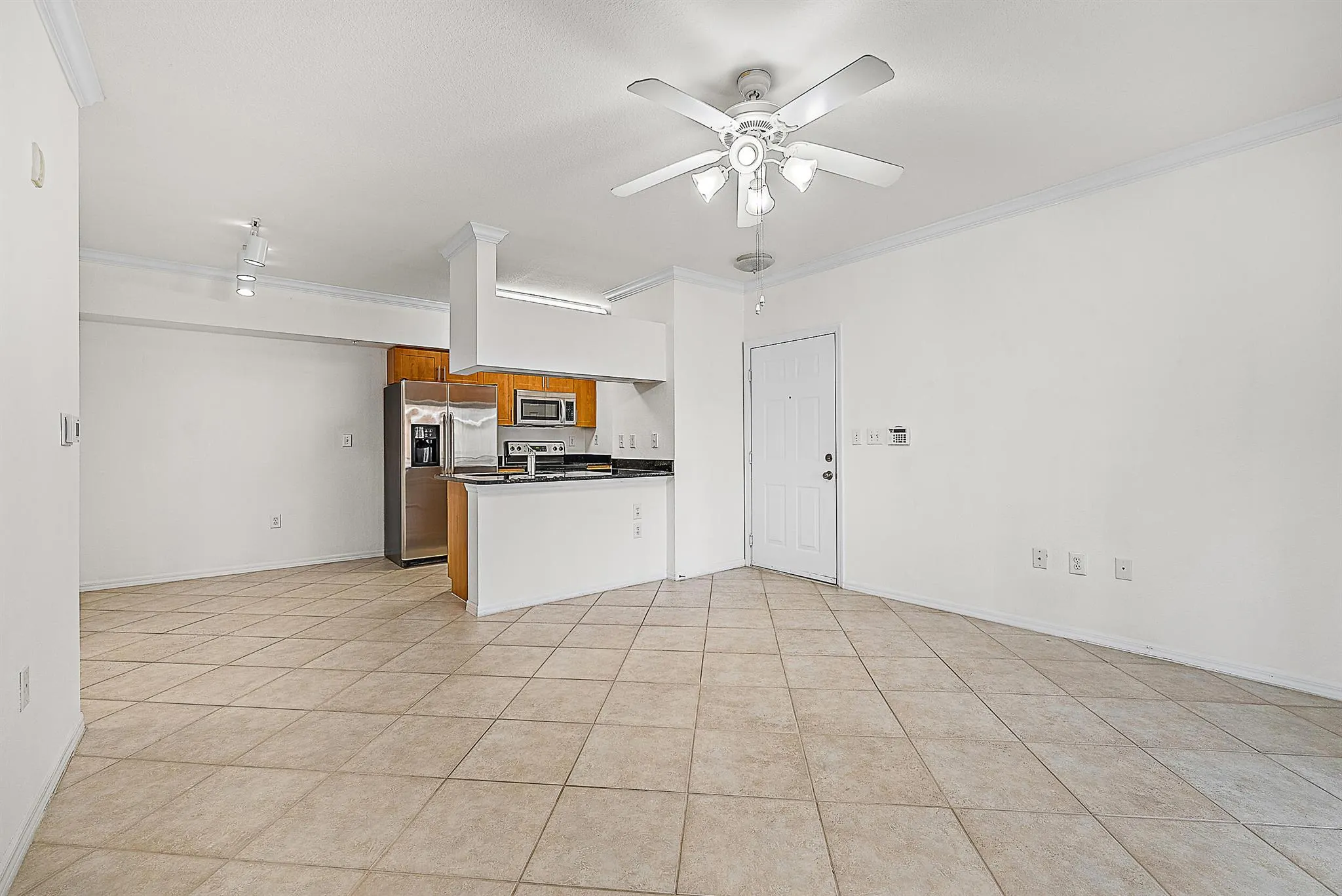 6466 Emerald Dunes Drive, #207
