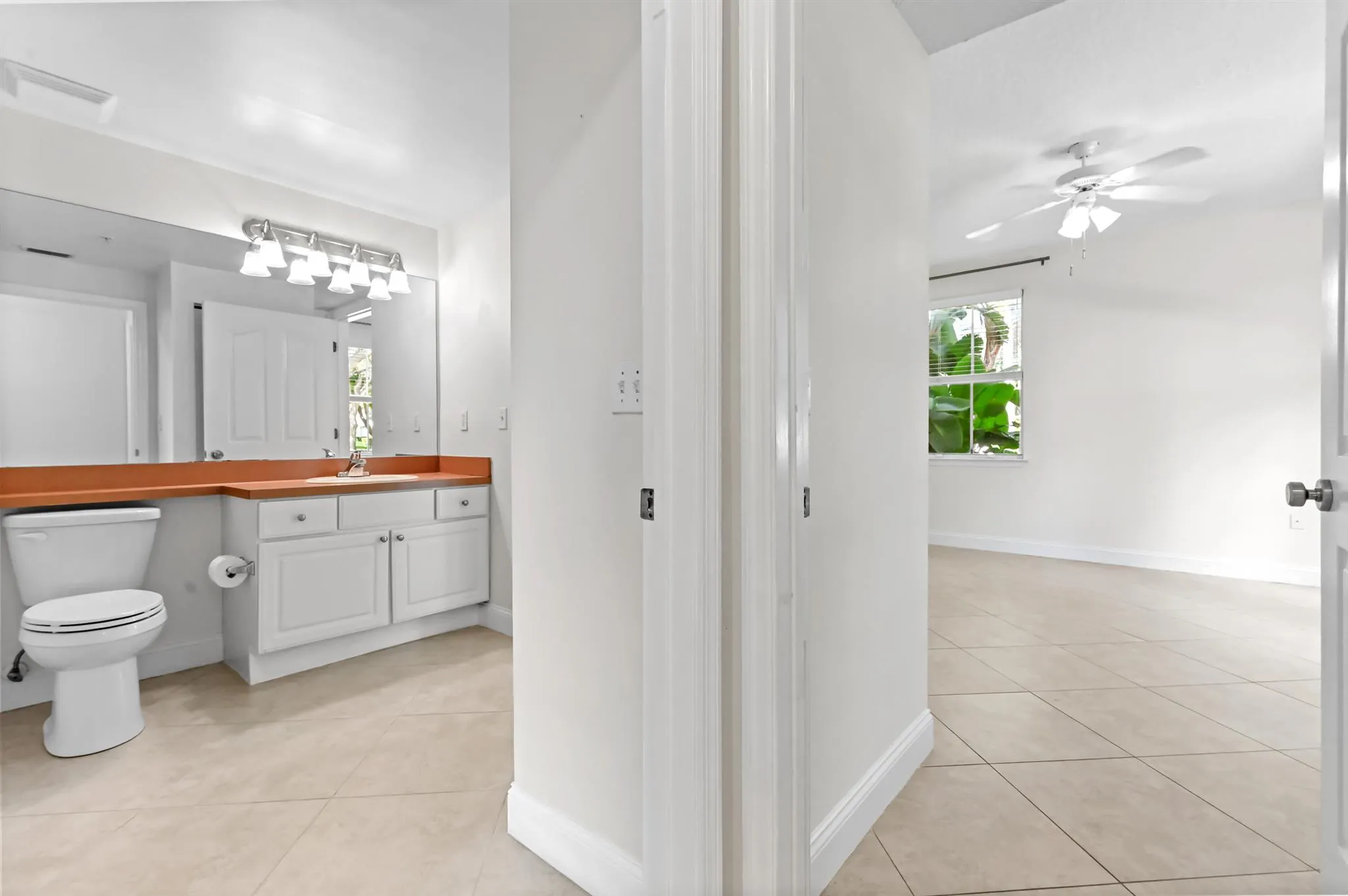 2038 Alta Meadows Lane, #1512