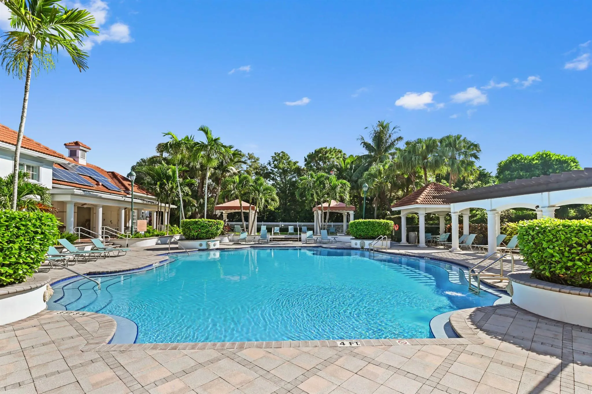 2038 Alta Meadows Lane, #1512