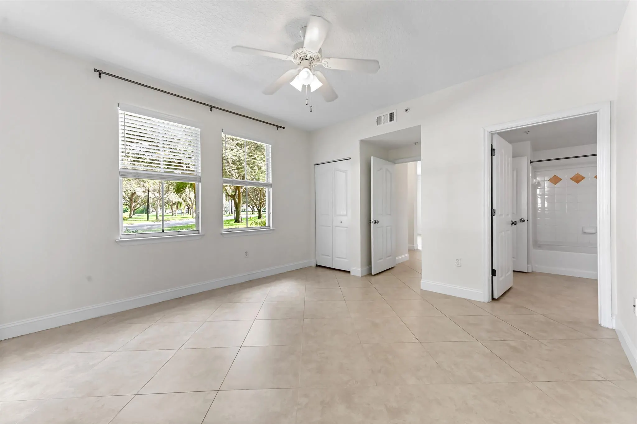 2038 Alta Meadows Lane, #1512