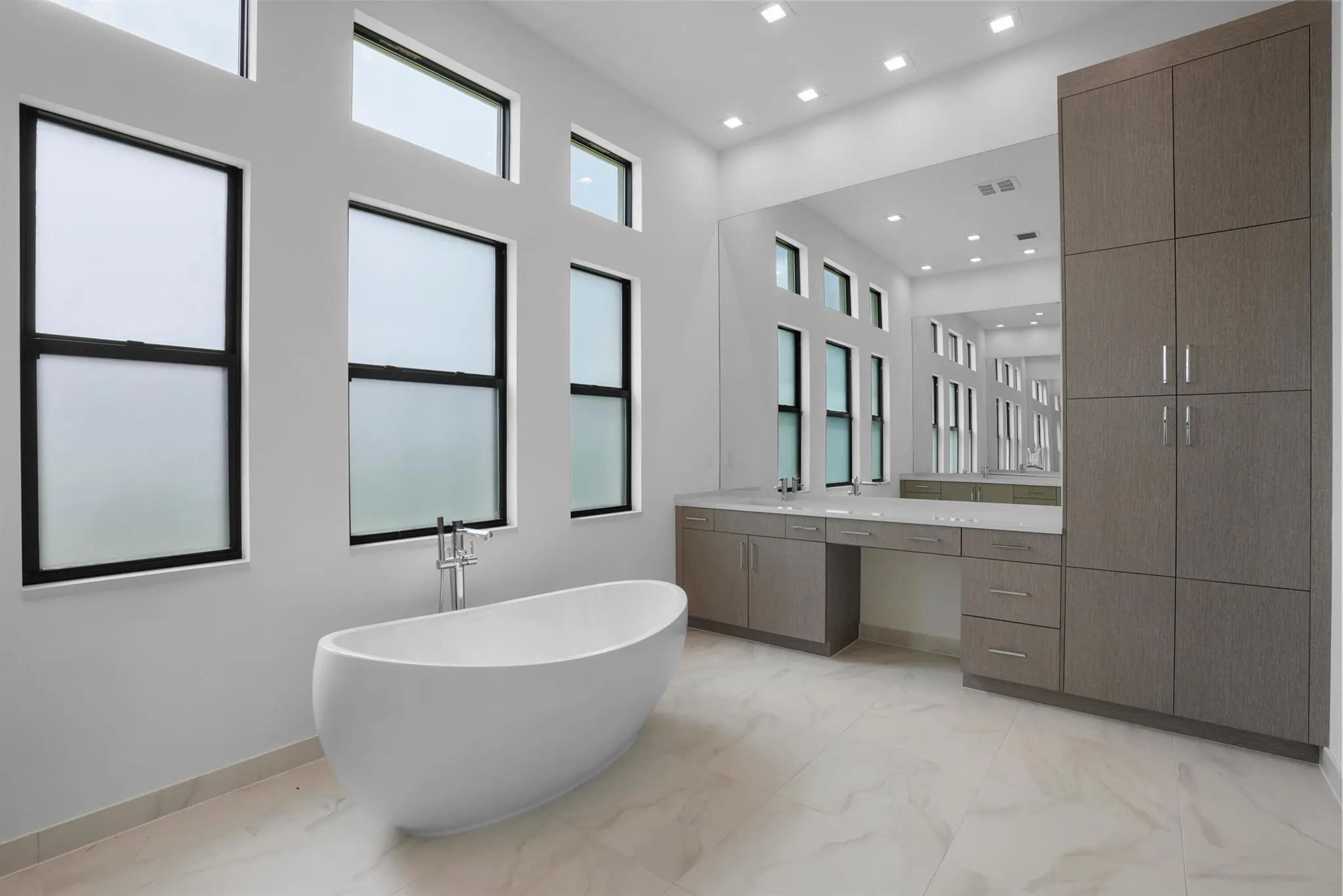 10030 Skyloft Street