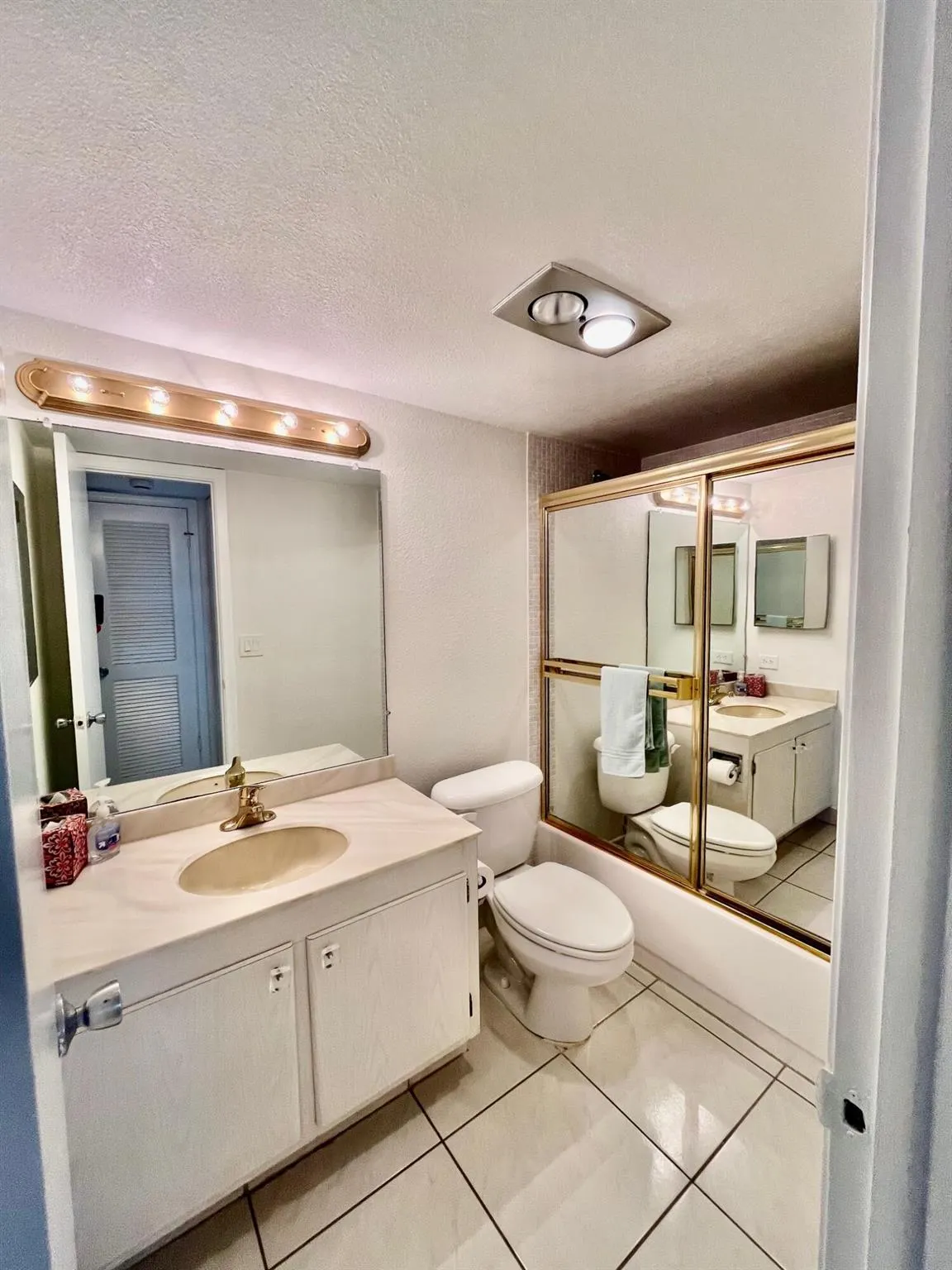 4090 Tivoli Court, #301