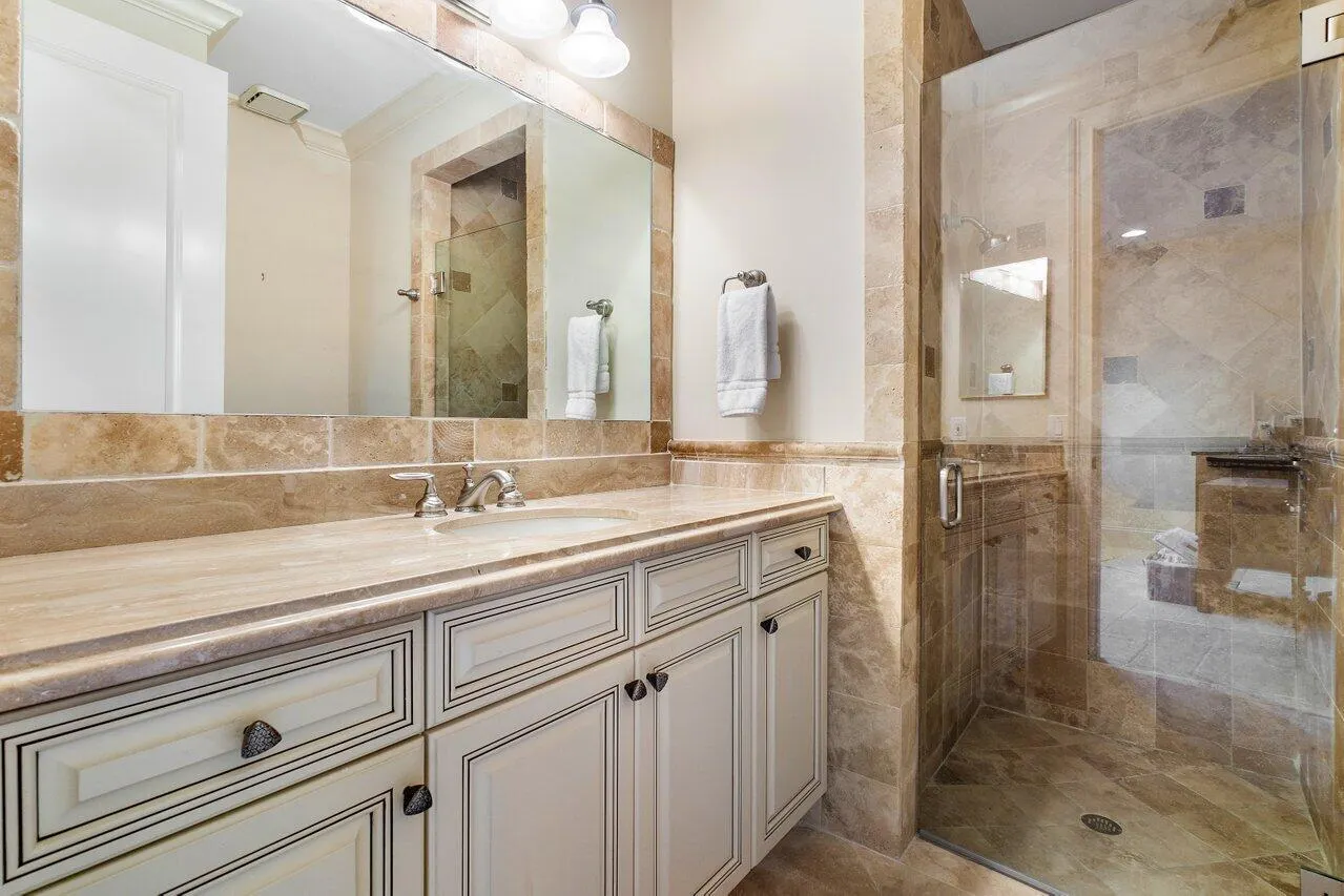 5734 Paddington Way