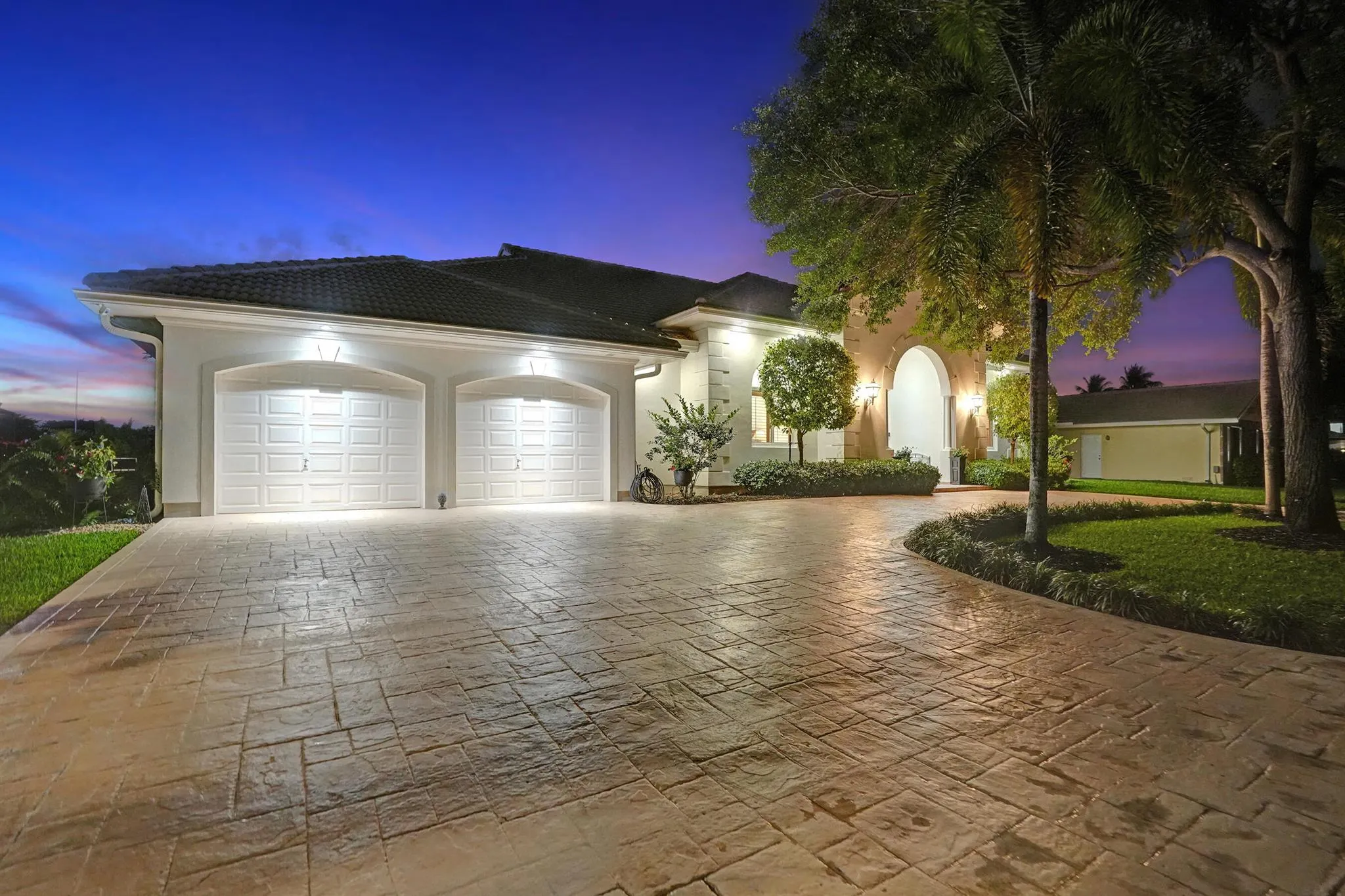 330 NW 130th Avenue NW