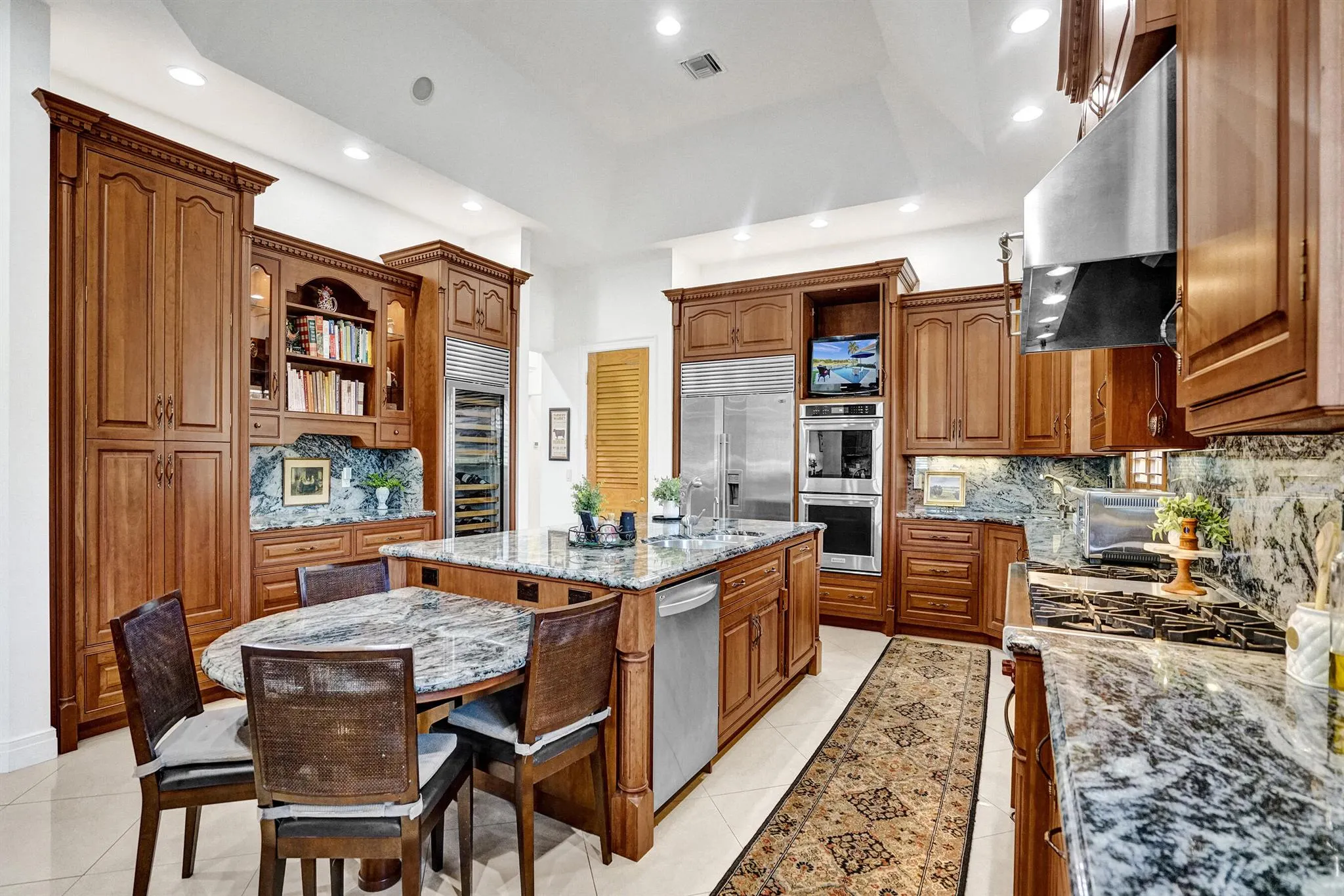 330 NW 130th Avenue NW