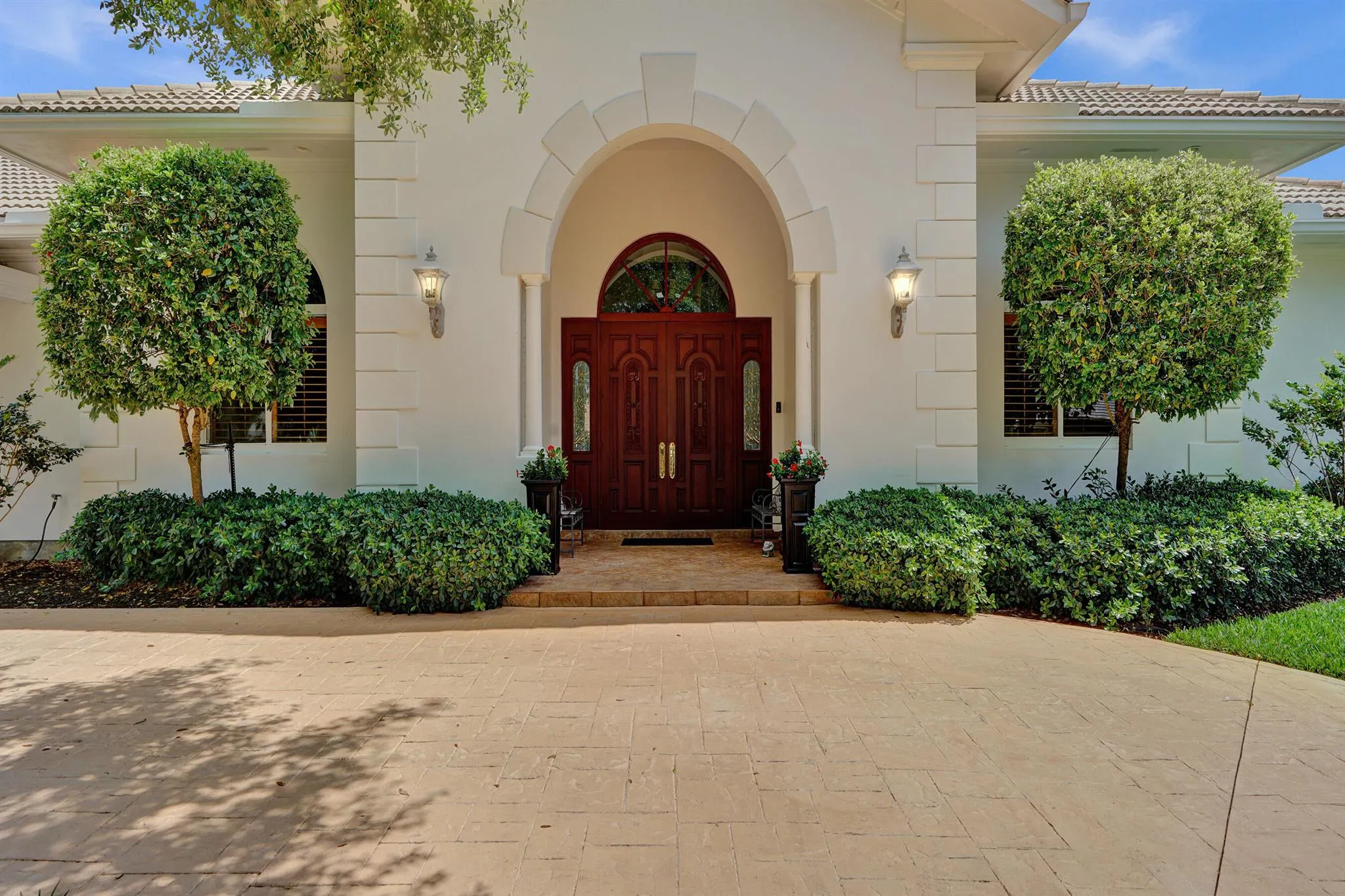 330 NW 130th Avenue NW
