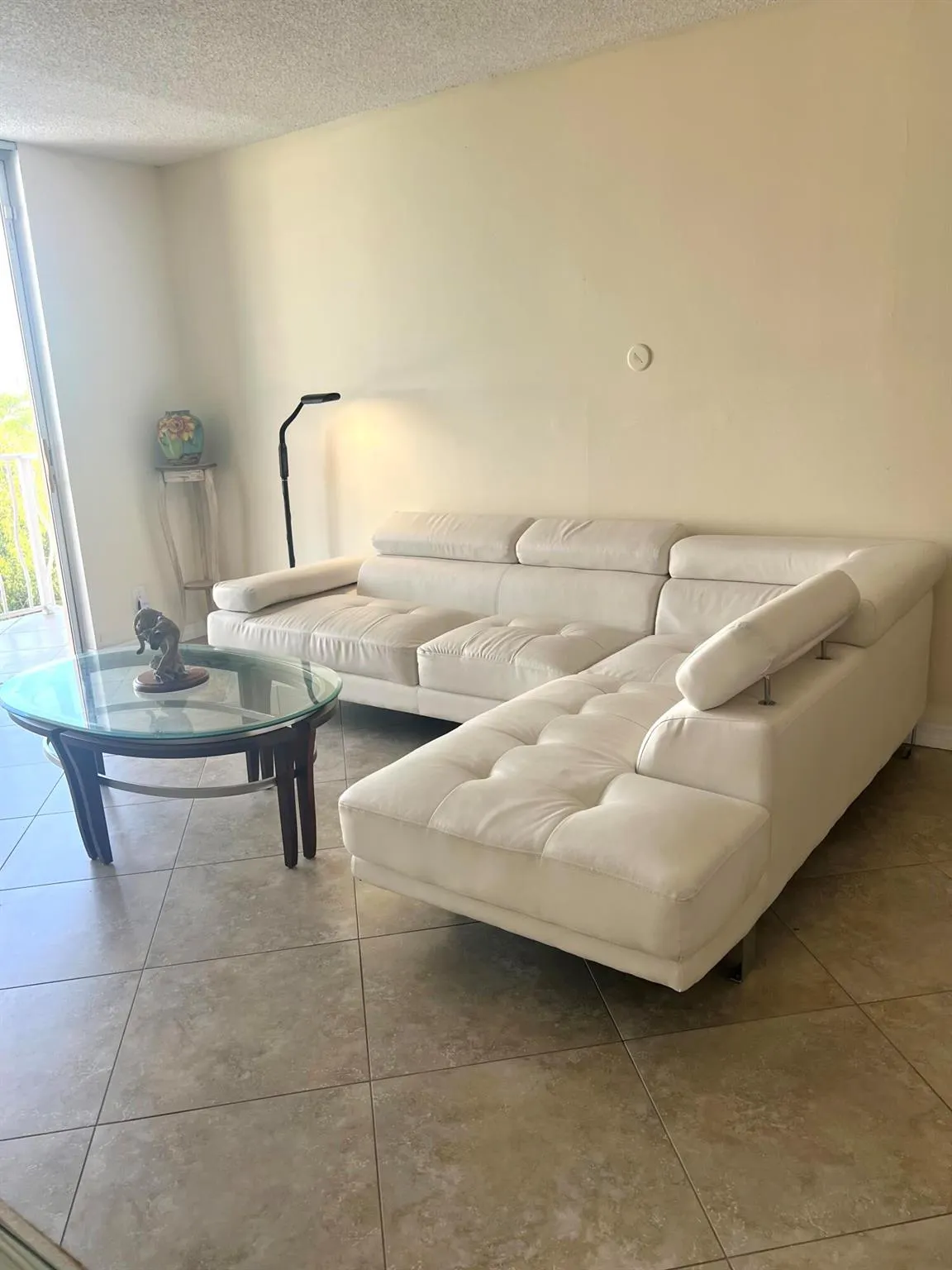 500 Executive Center Drive, #5h