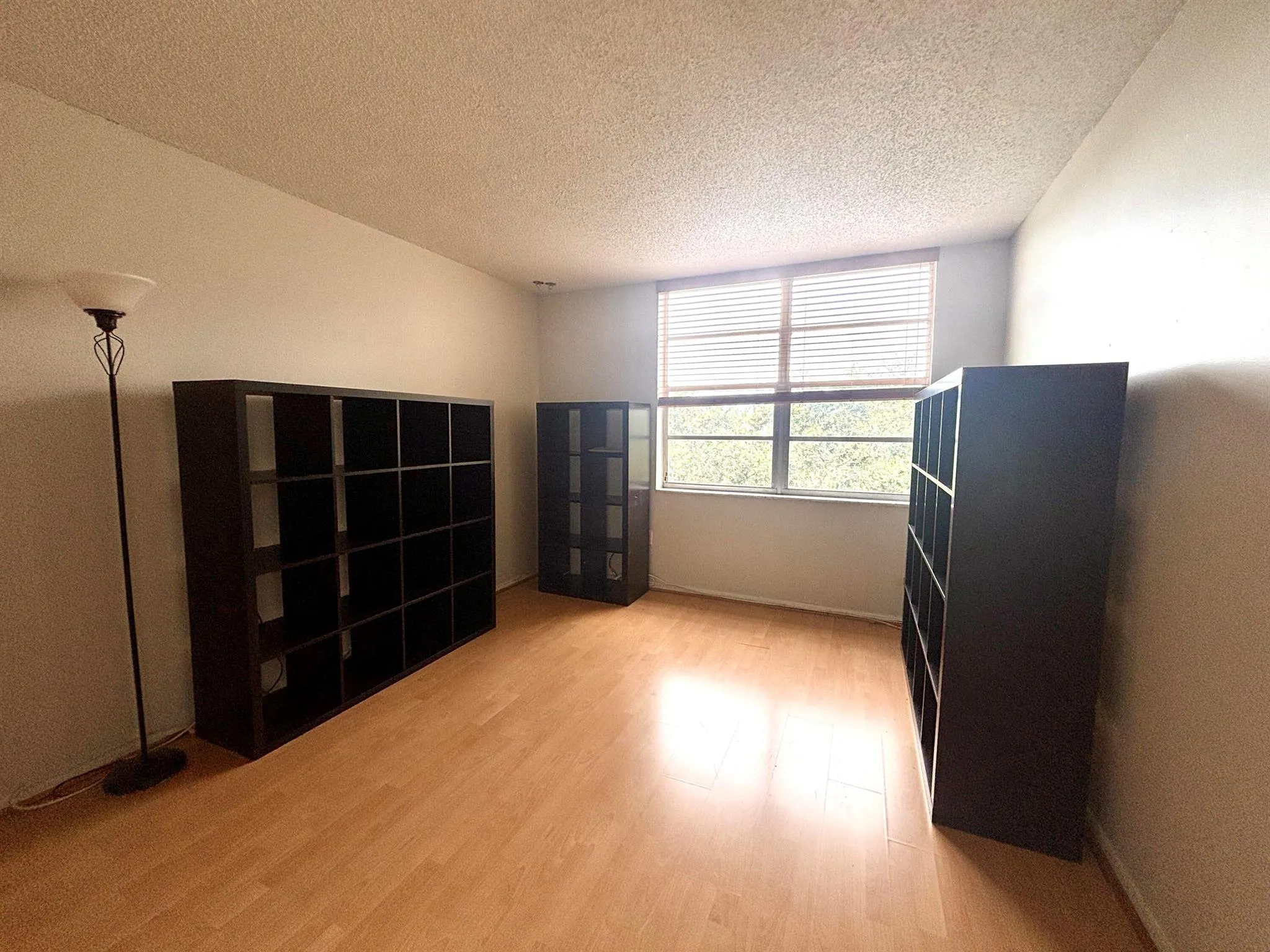 9410 Tangerine Pl, #403